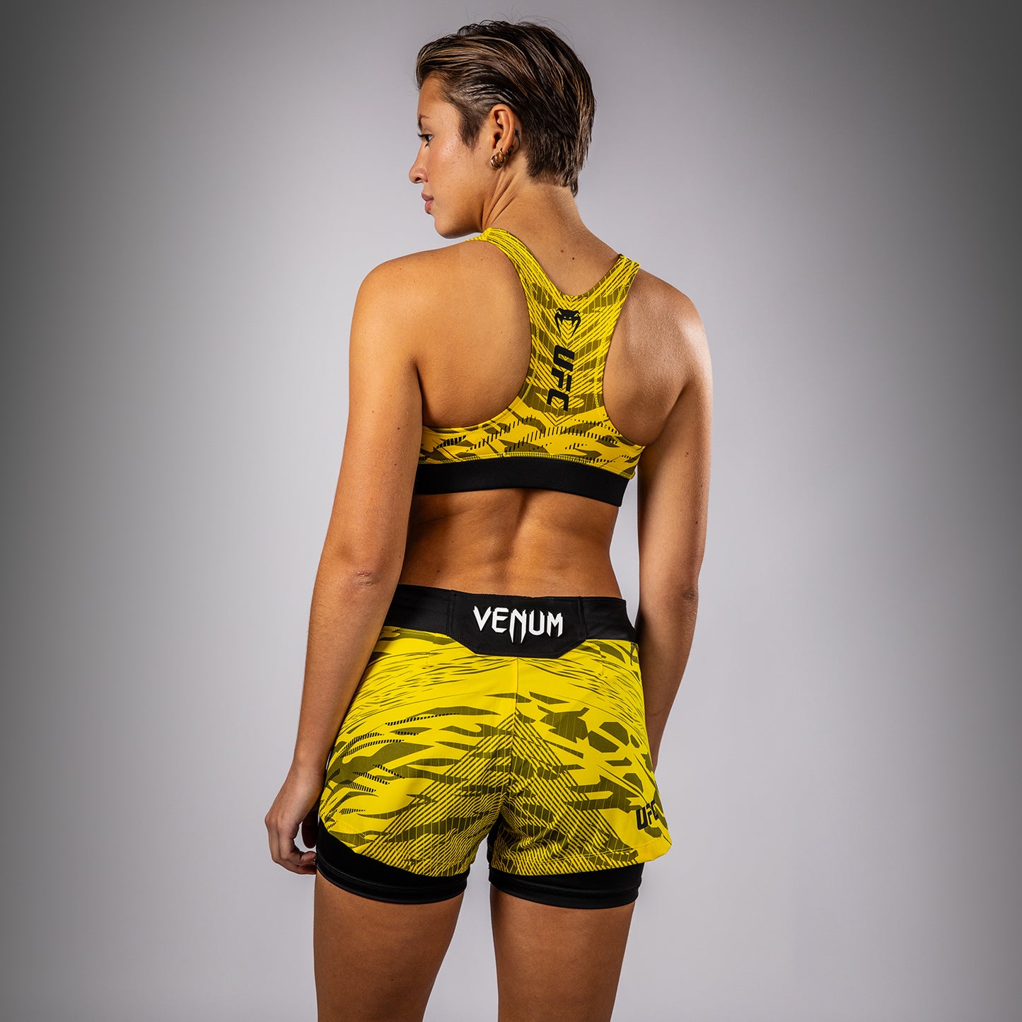 UFC Fusion by Venum Authentic Fight Night 女士运动内衣 – 黄色
