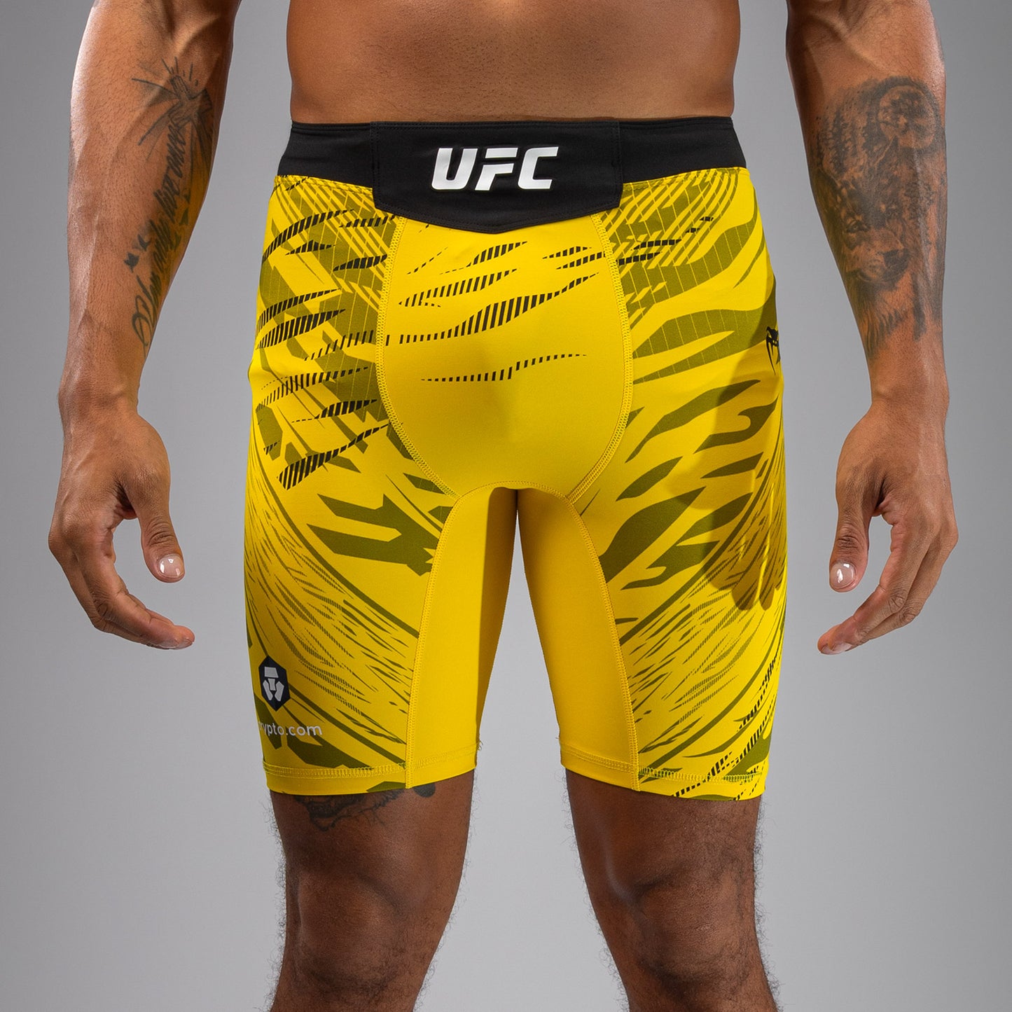 UFC Fusion by Venum Authentic Fight Night 男士综合格斗短裤 – 黄色