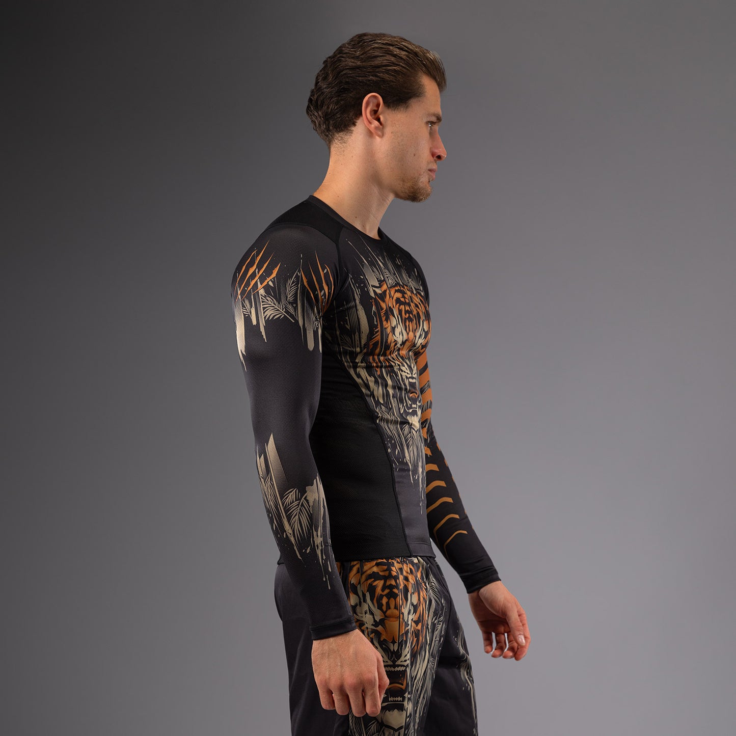 Venum Tiger 男士长袖紧身防磨衣 – 黑色/荧光橙
