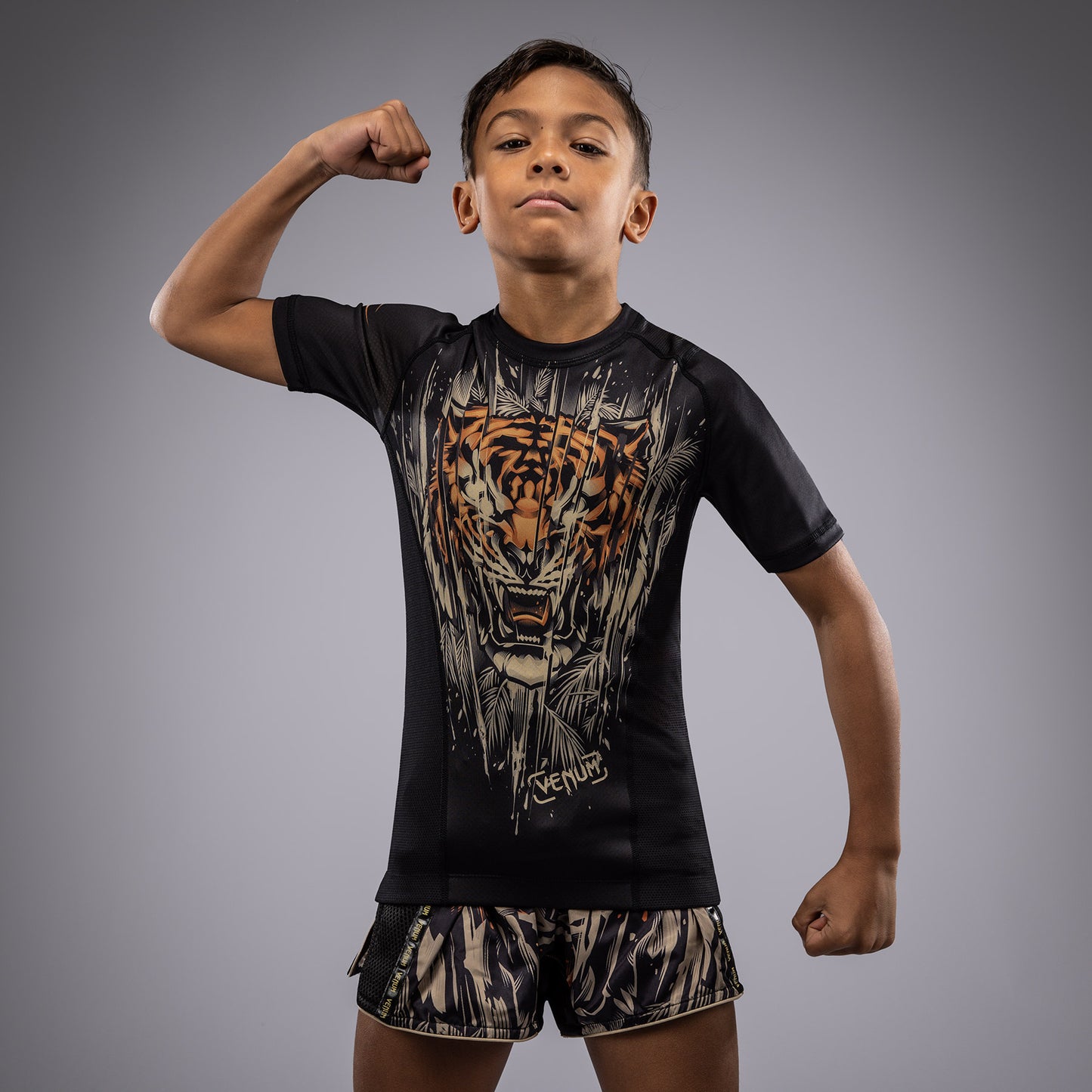Venum Tiger 儿童款短袖紧身防磨衣 – 黑色/荧光橙