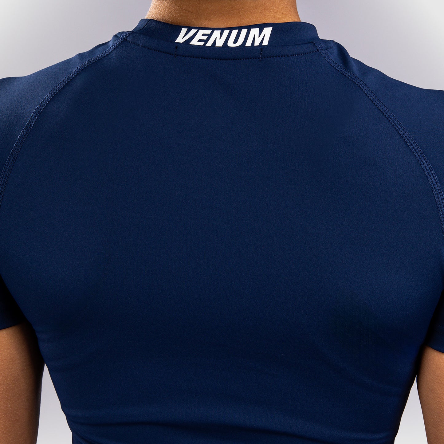 Venum Aero XT 女士紧身防磨衣–靛蓝色–短袖