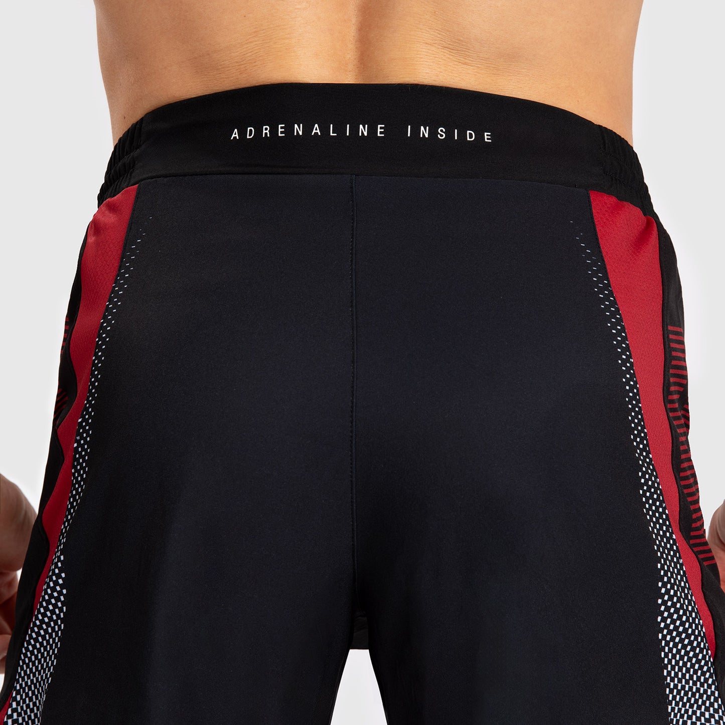 Venum Adrenaline 男士格斗短裤 – 红色
