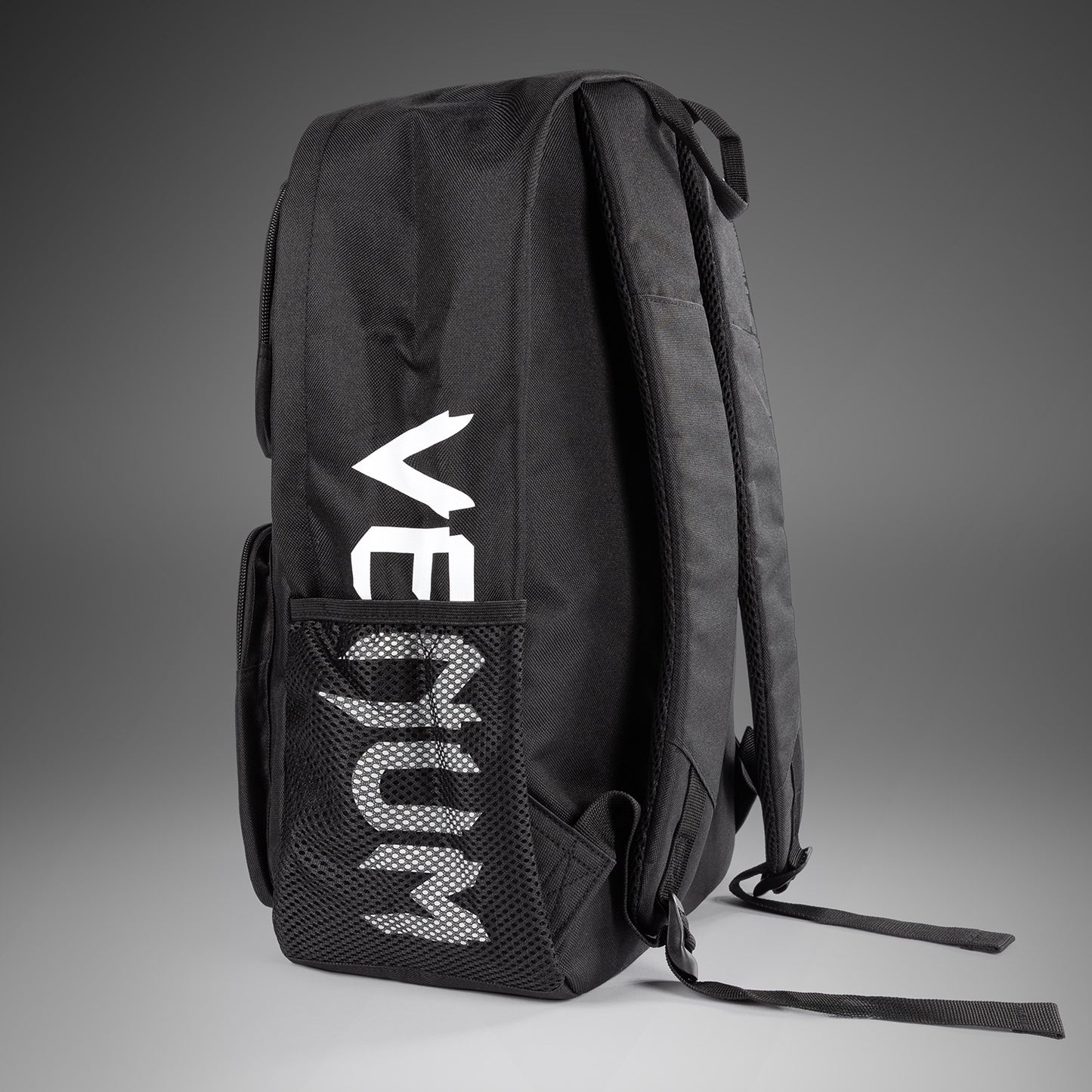 Venum Essential 背包 (20-25L) – 黑色