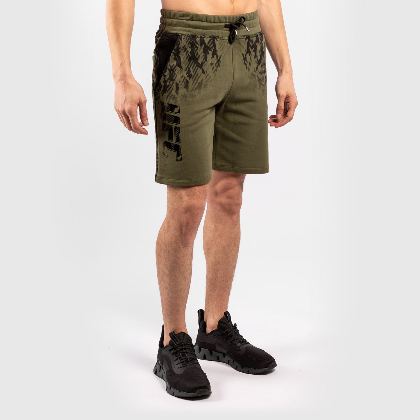 UFC Venum Authentic Fight Week 男士格斗短裤 – 卡其色