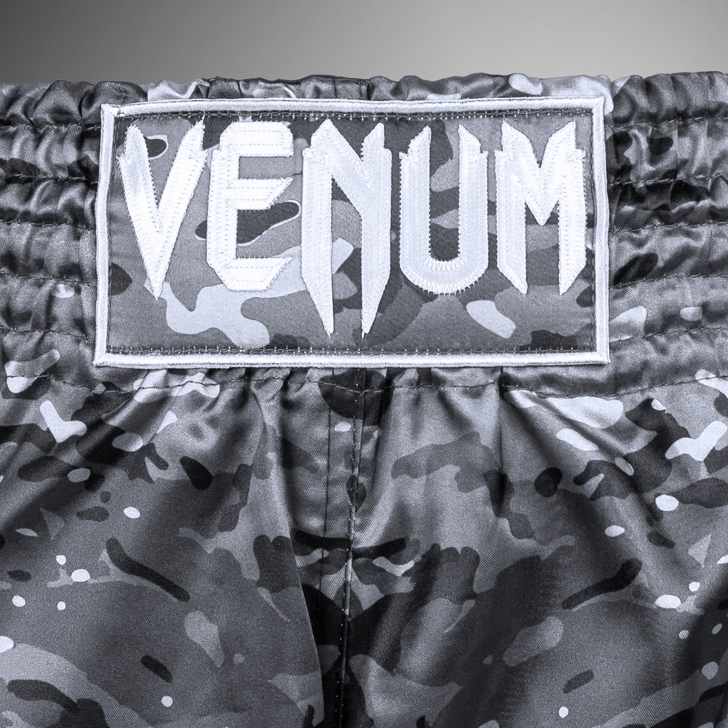 Venum Classic 泰拳短裤 – 城市迷彩
