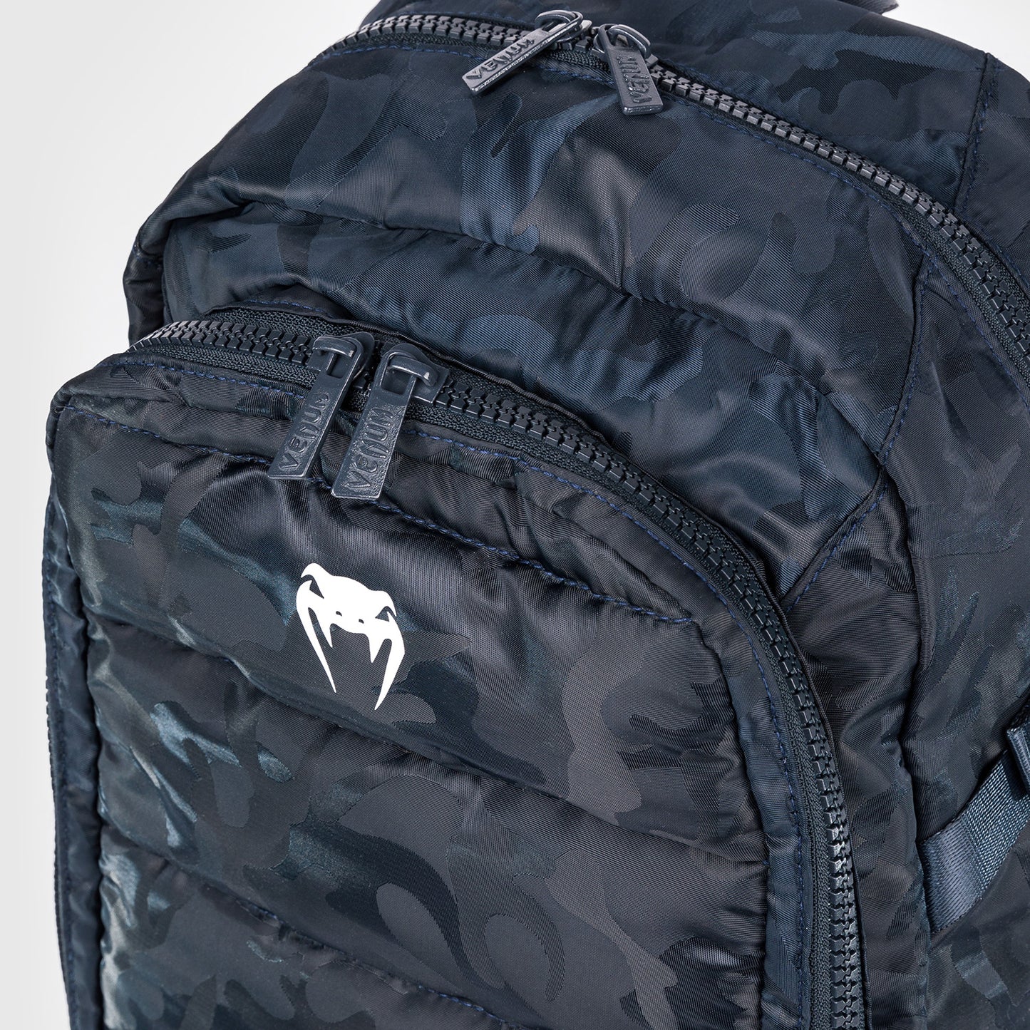 Venum Challenger Pro 背包 (20-25L) – 迷彩色/蓝色