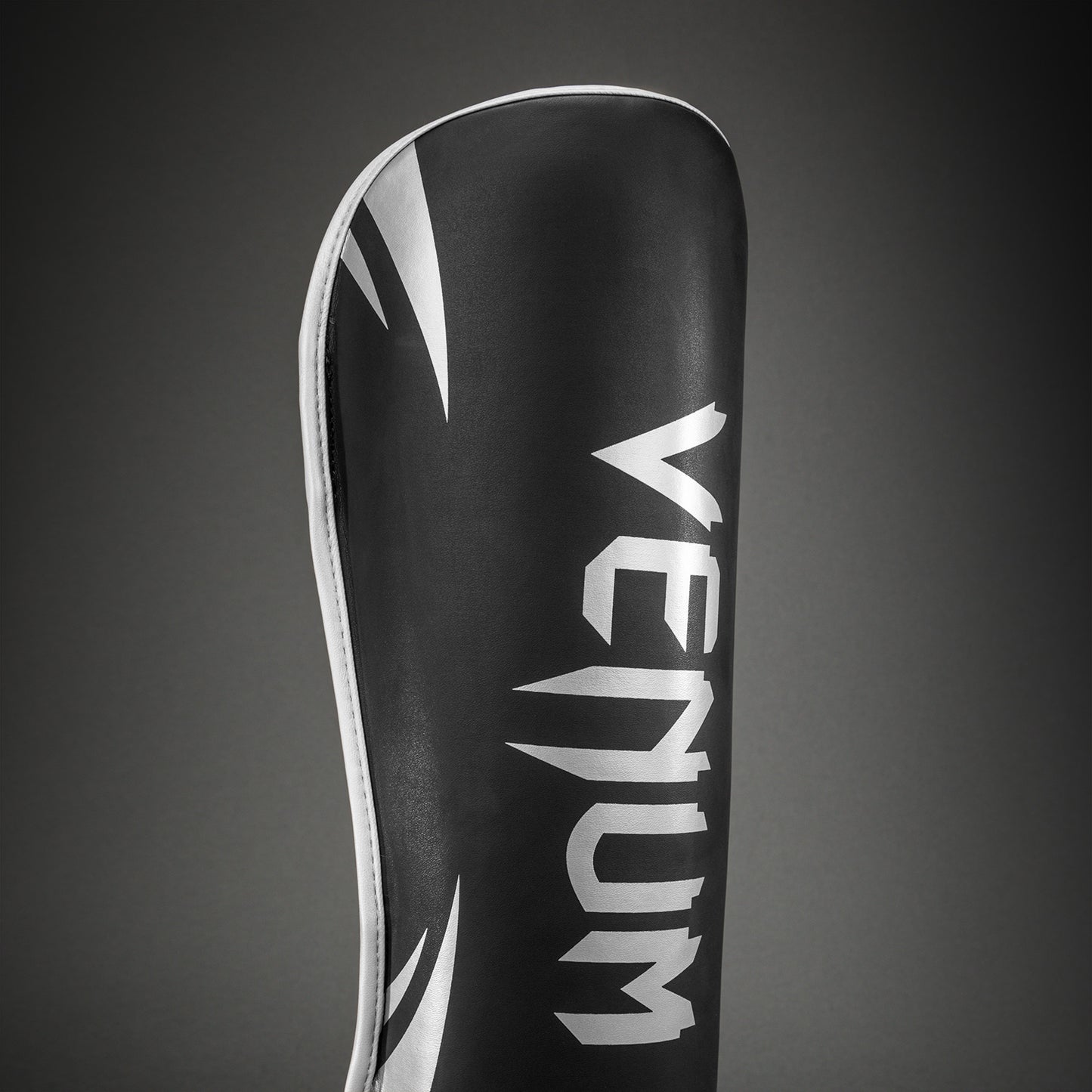 Venum Challenger Standup 护胫 – 黑色/银色