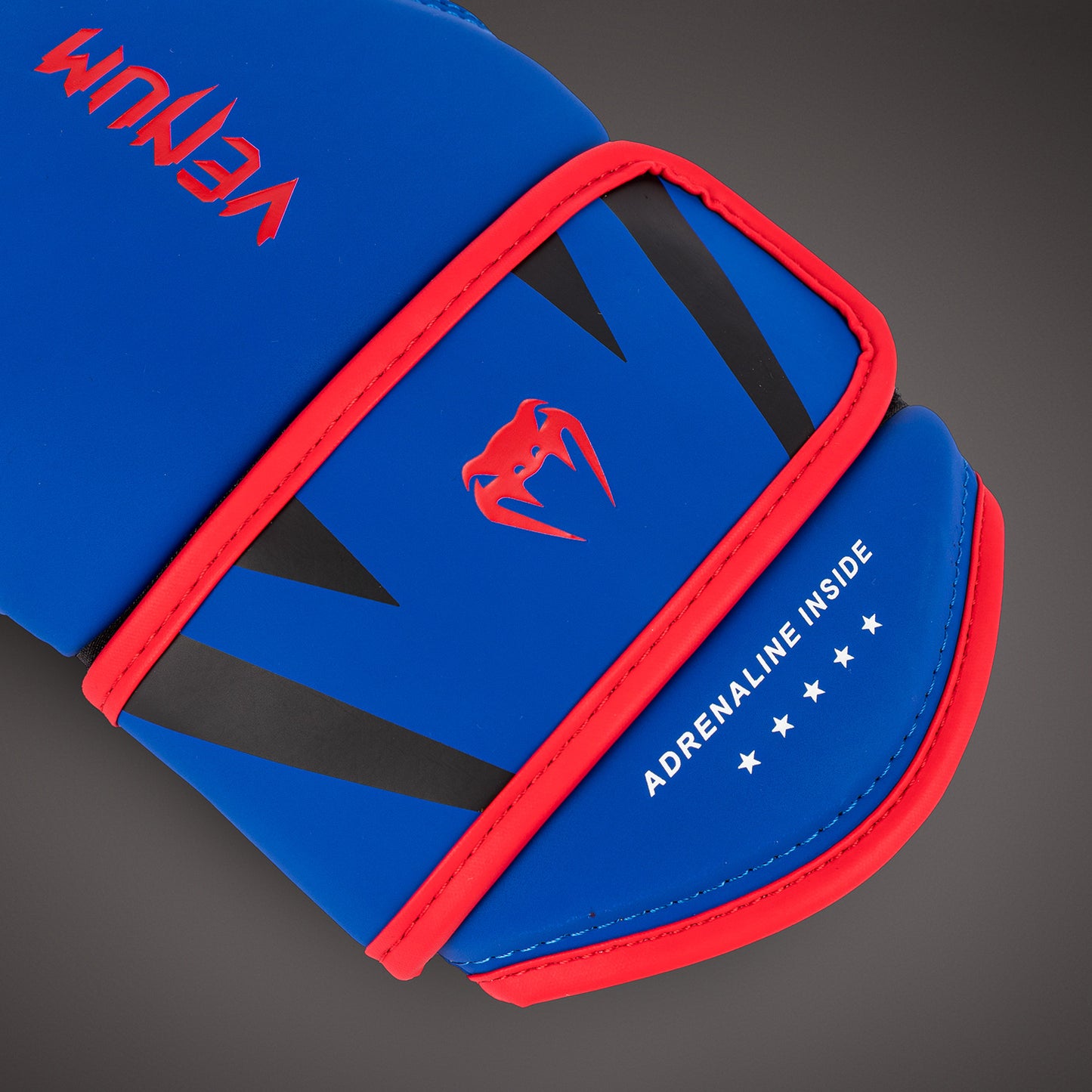 Venum Challenger 4.0 拳击手套 – 皇室蓝