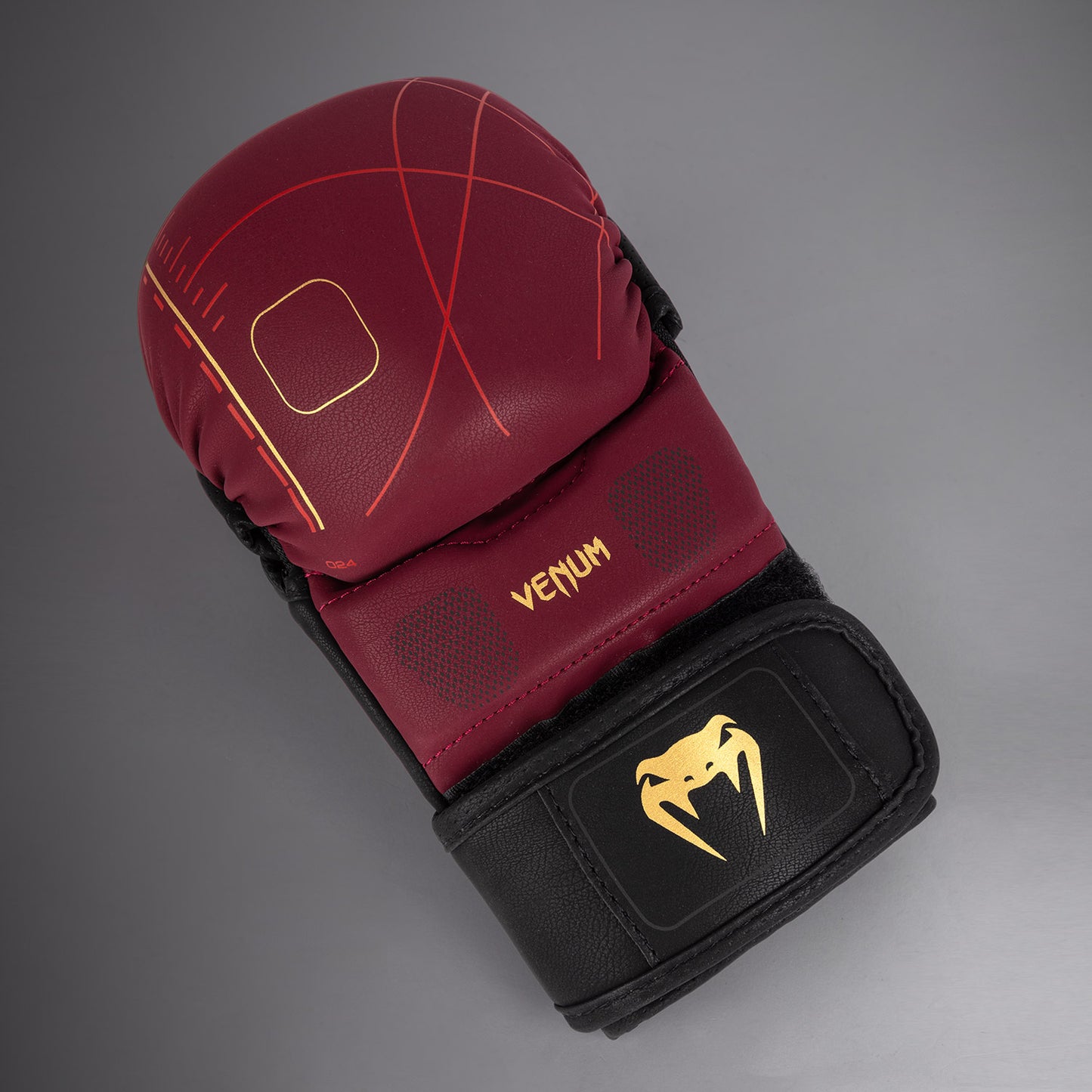 Venum Tactical XT 实战手套 – 黑色/酒红色/金色