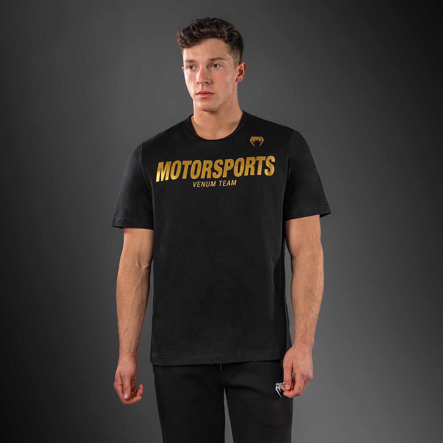 Venum Motorsports VT T恤 – 黑色/金色