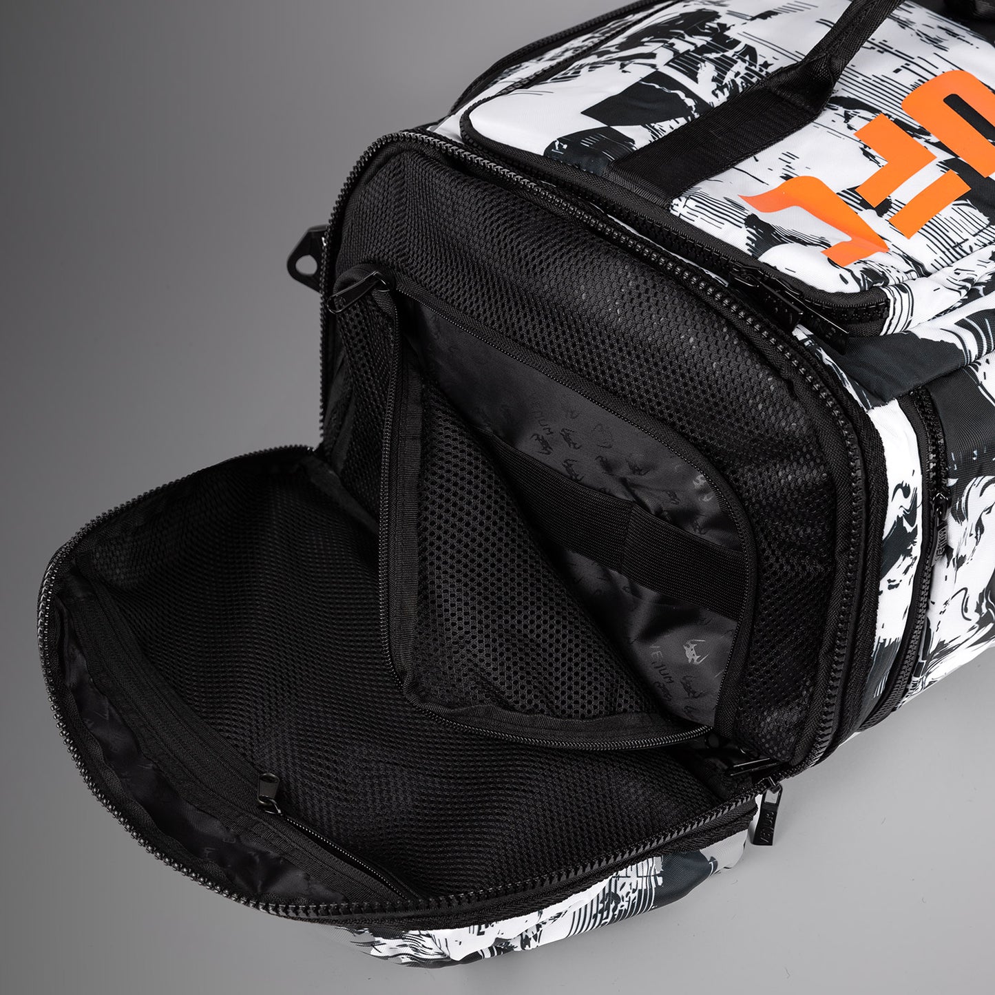 Unisex UFC Zenith by Venum 白色正品比赛周运动包（48L）