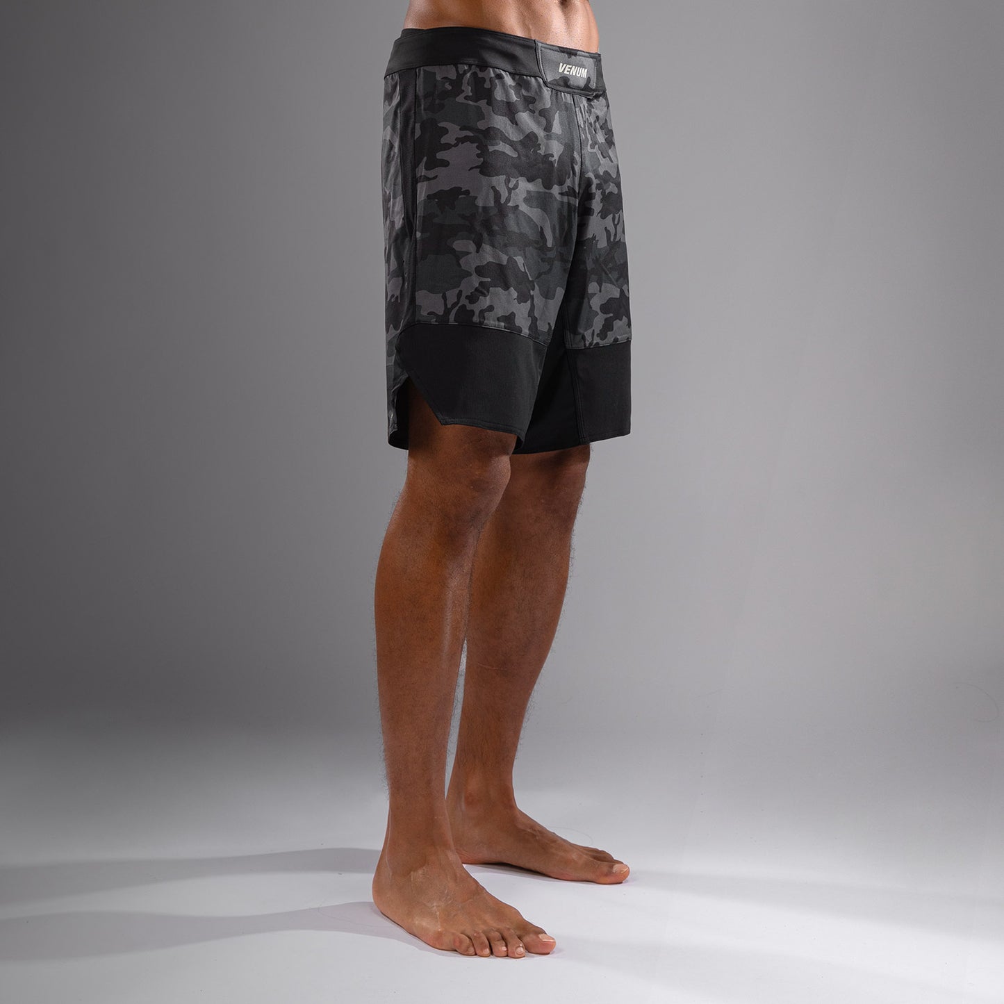 Venum G-Fit Air 男士格斗短裤 – 数字城市迷彩
