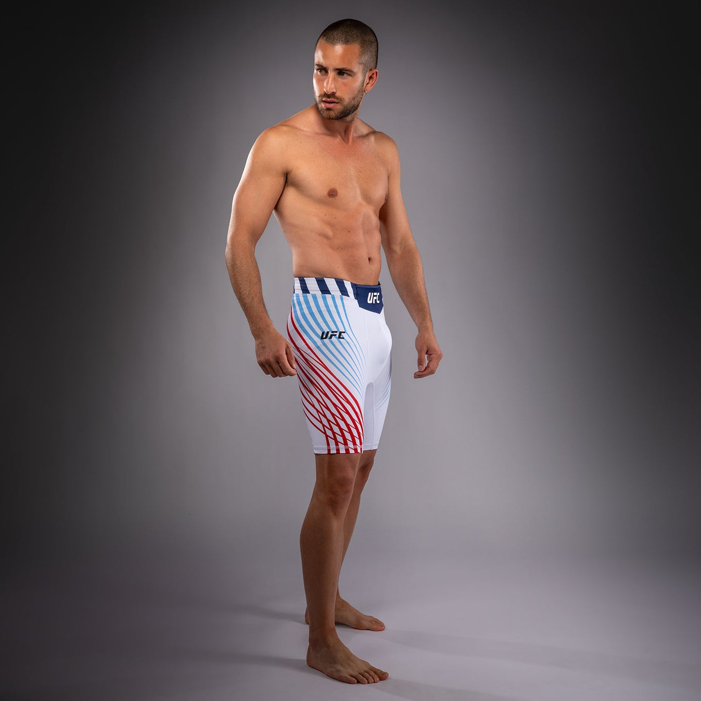 Official UFC Freedom 250 by Venum 男士 Authentic Fight Night Vale Tudo 紧身格斗短裤 - 白色