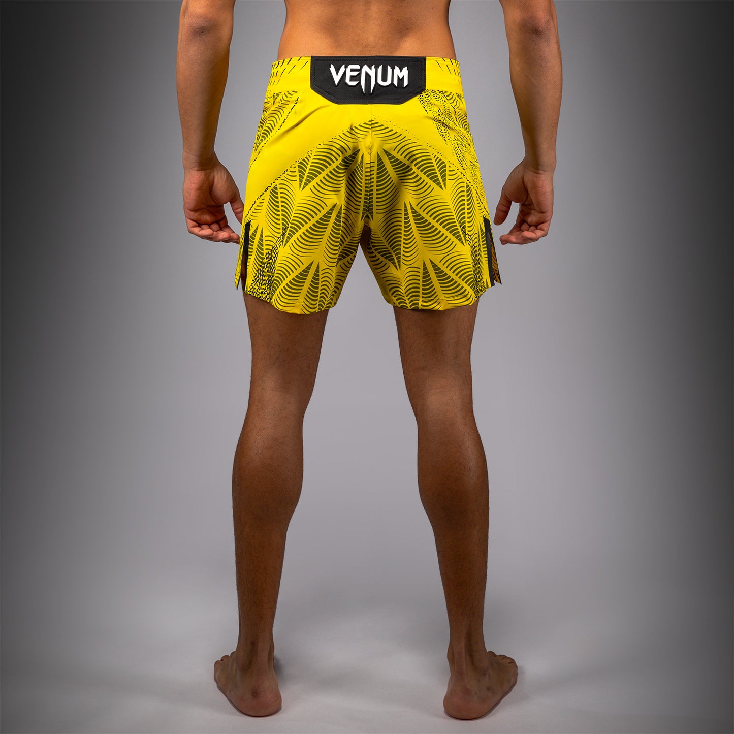 男士UFC Zenith by Venum黄色Authentic格斗短裤Fit格斗短裤