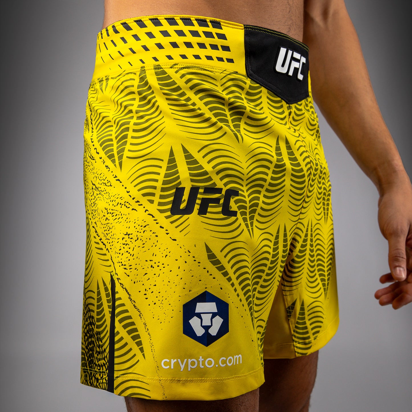 男士UFC Zenith by Venum黄色Authentic格斗短裤Fit格斗短裤