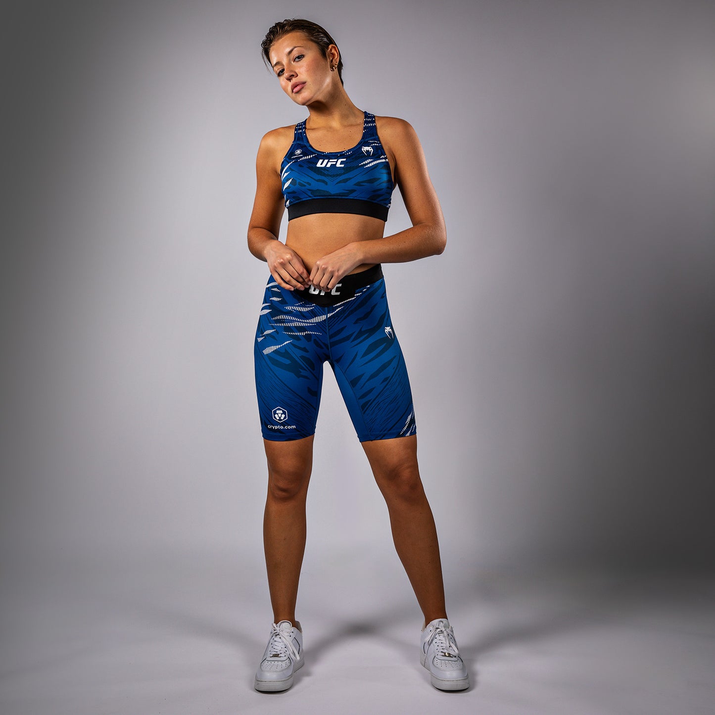 UFC Fusion by Venum Authentic Fight Night 女士运动内衣 – 蓝色