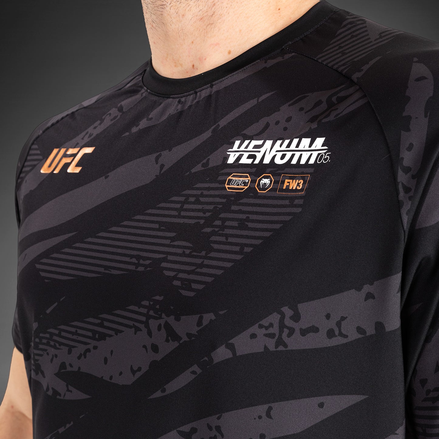 UFC Adrenaline by Venum 男士 Fight Week Dry Tech T恤 – 城市迷彩