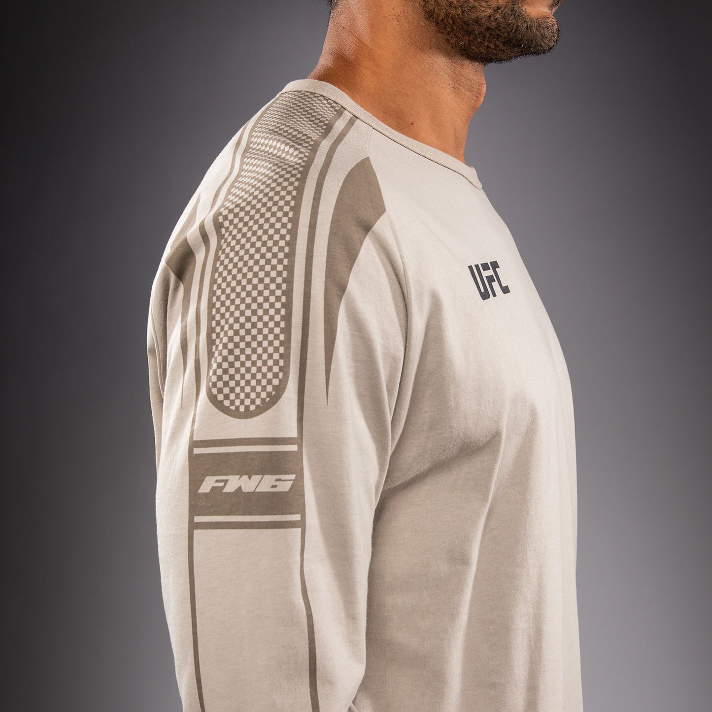 Venum UFC Unity by Venum Authentic Fight Week 男子长袖T恤 - 沙色