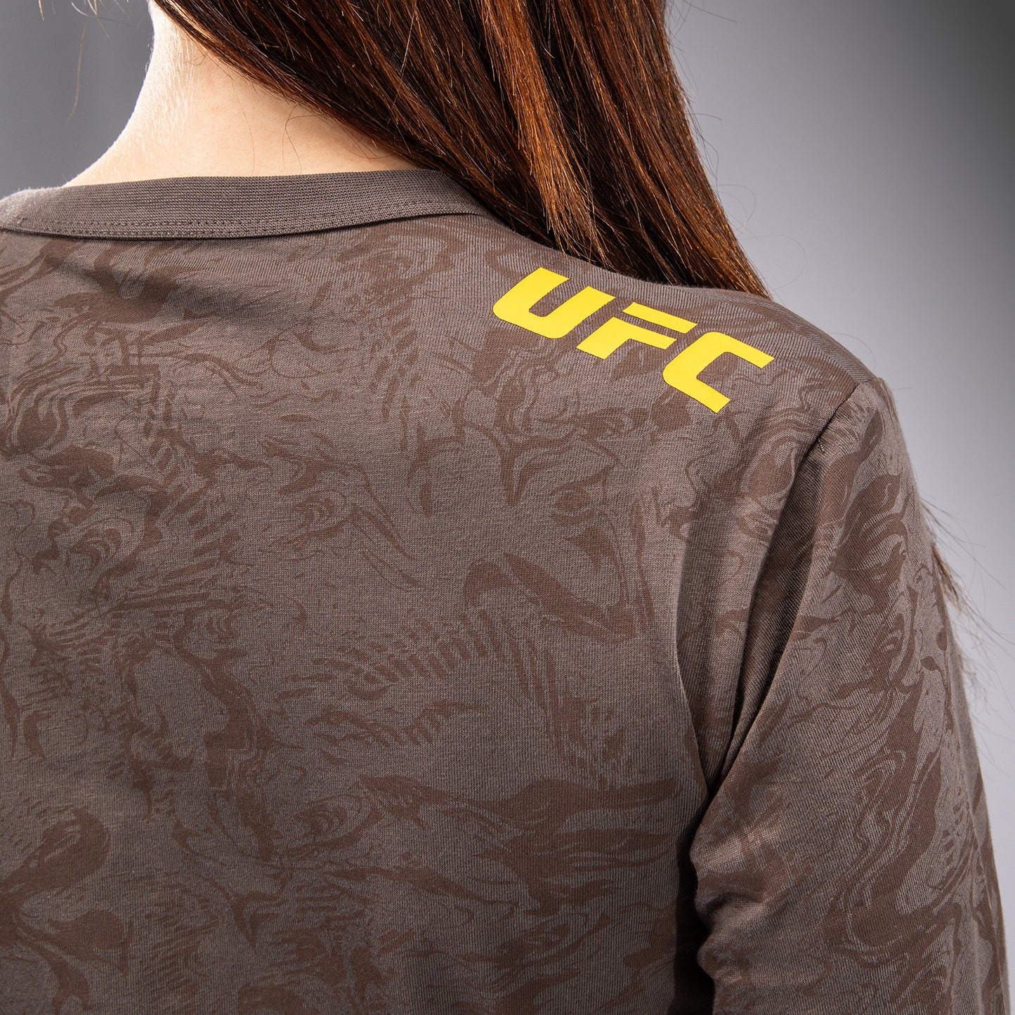 UFC Fusion by Venum Fight Week 女士长袖棉质T恤 – 土褐色