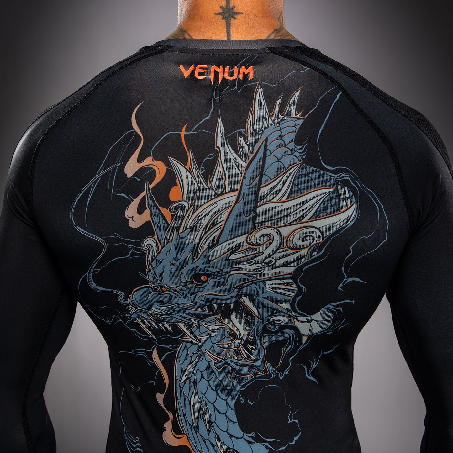 Venum Thunder Dragon 长袖紧身防磨衣 – 黑色/灰色/铜色