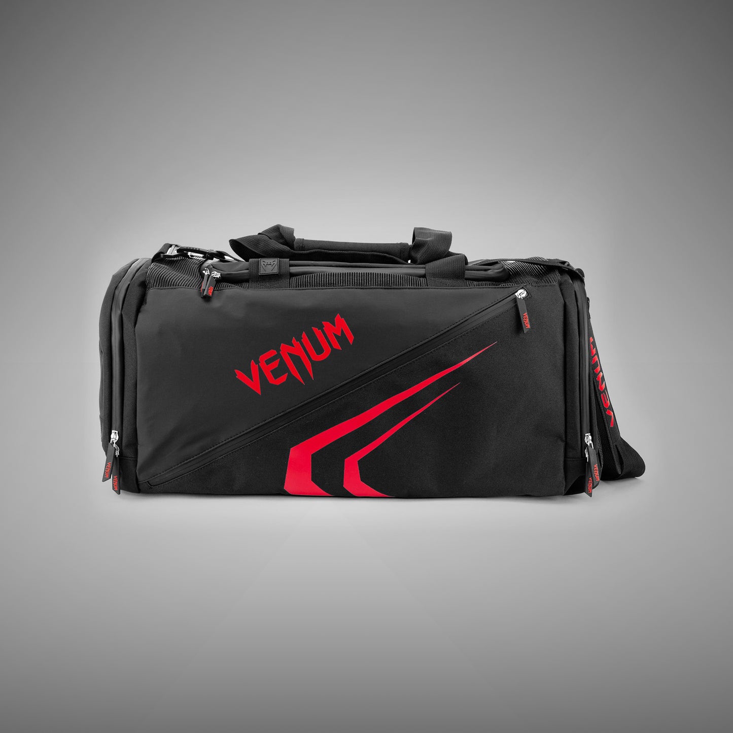 Venum Trainer Lite Evo 运动包（48升）– 黑色/红色
