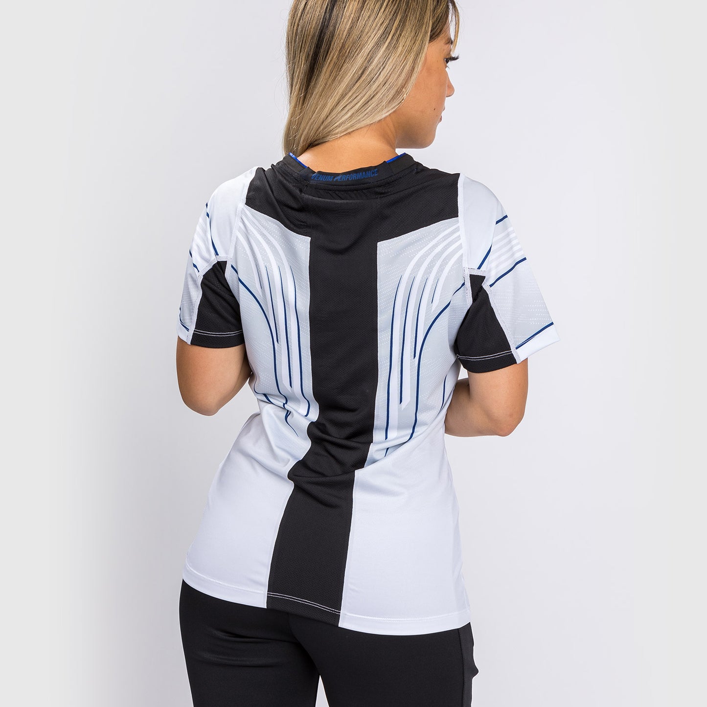 Venum UFC Authentic Fight Night 2.0 Midnight Edition 女士出场运动衫 – 冰色