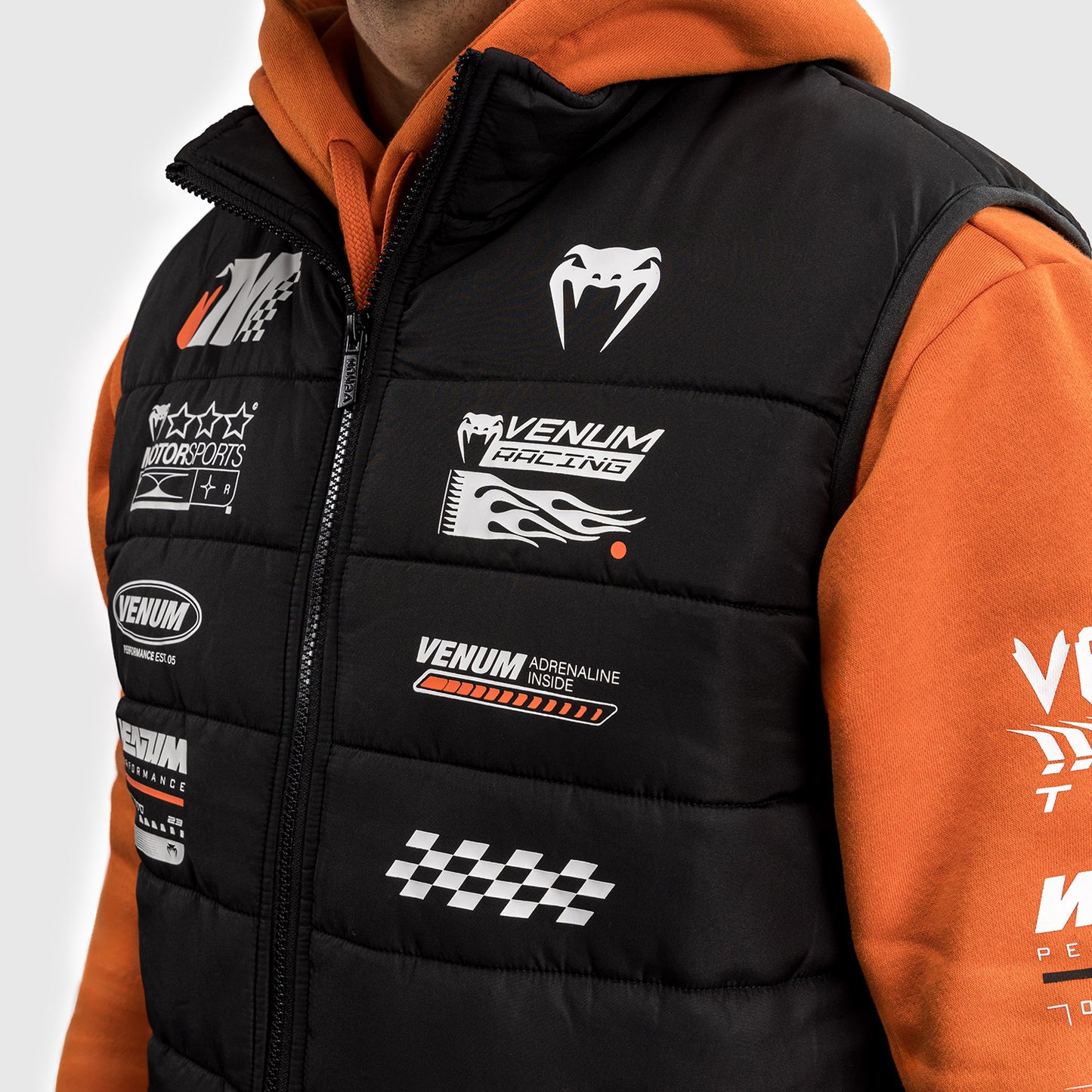 Venum Motorsport 羽绒服 – 深黑色