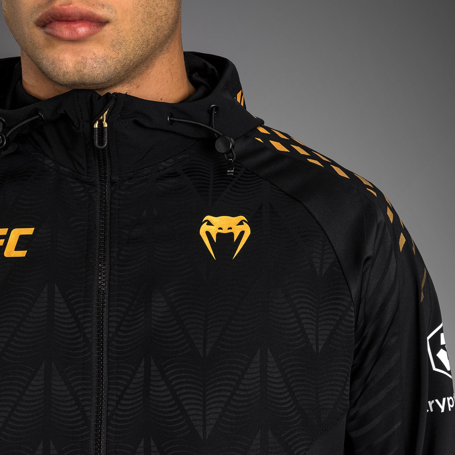 男士款 UFC Zenith by Venum Champion 正品比赛入场连帽衫
