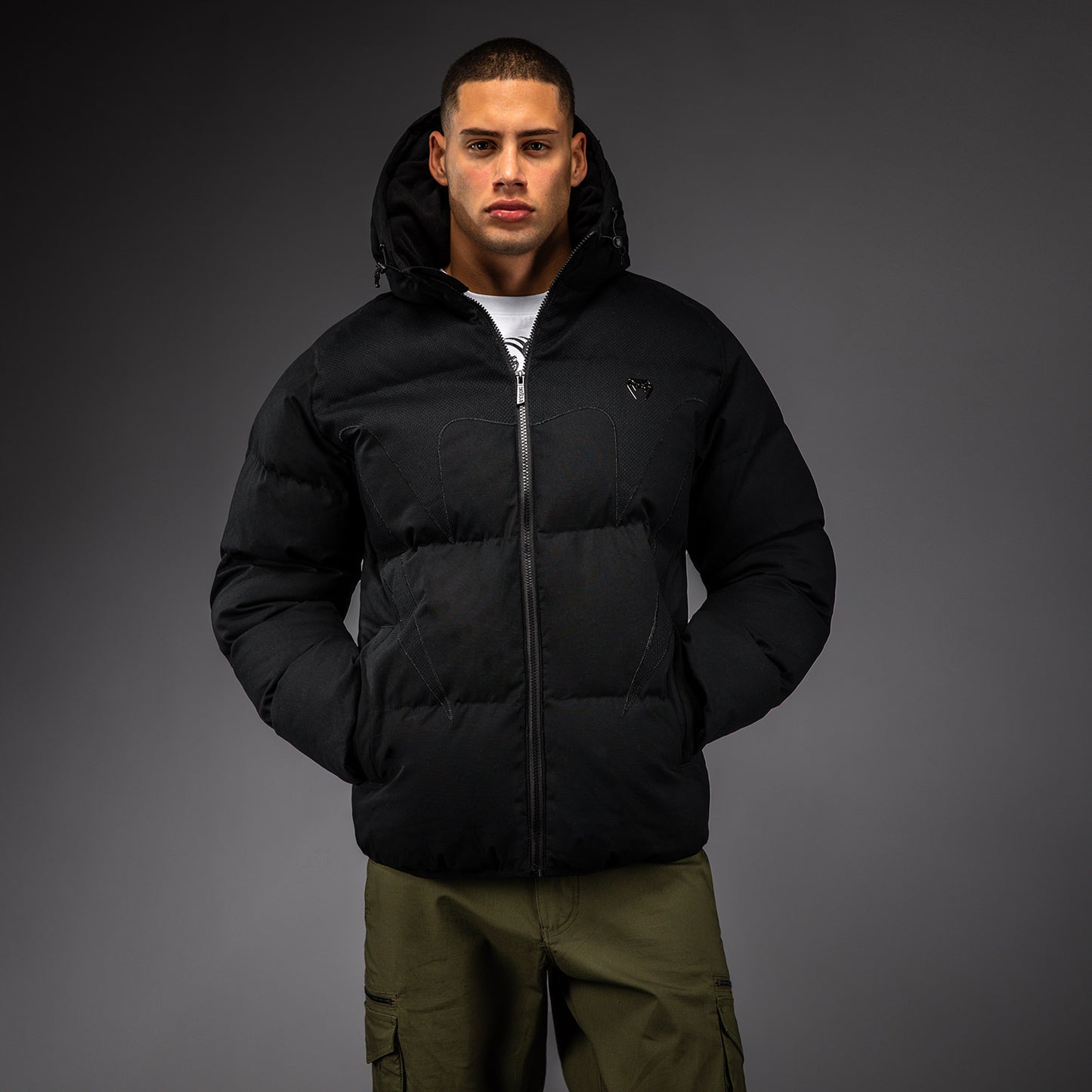 Venum Attack Urban Gi 羽绒服 – 黑色
