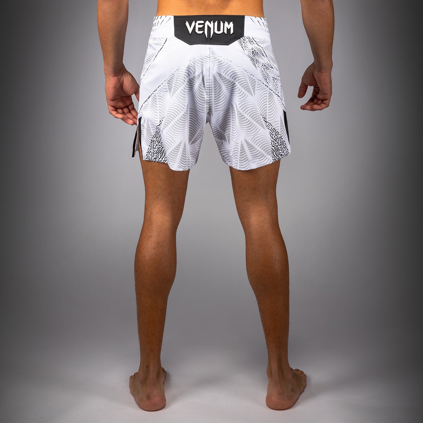 男士Venum UFC Zenith 白色正品Fight Night格斗短裤