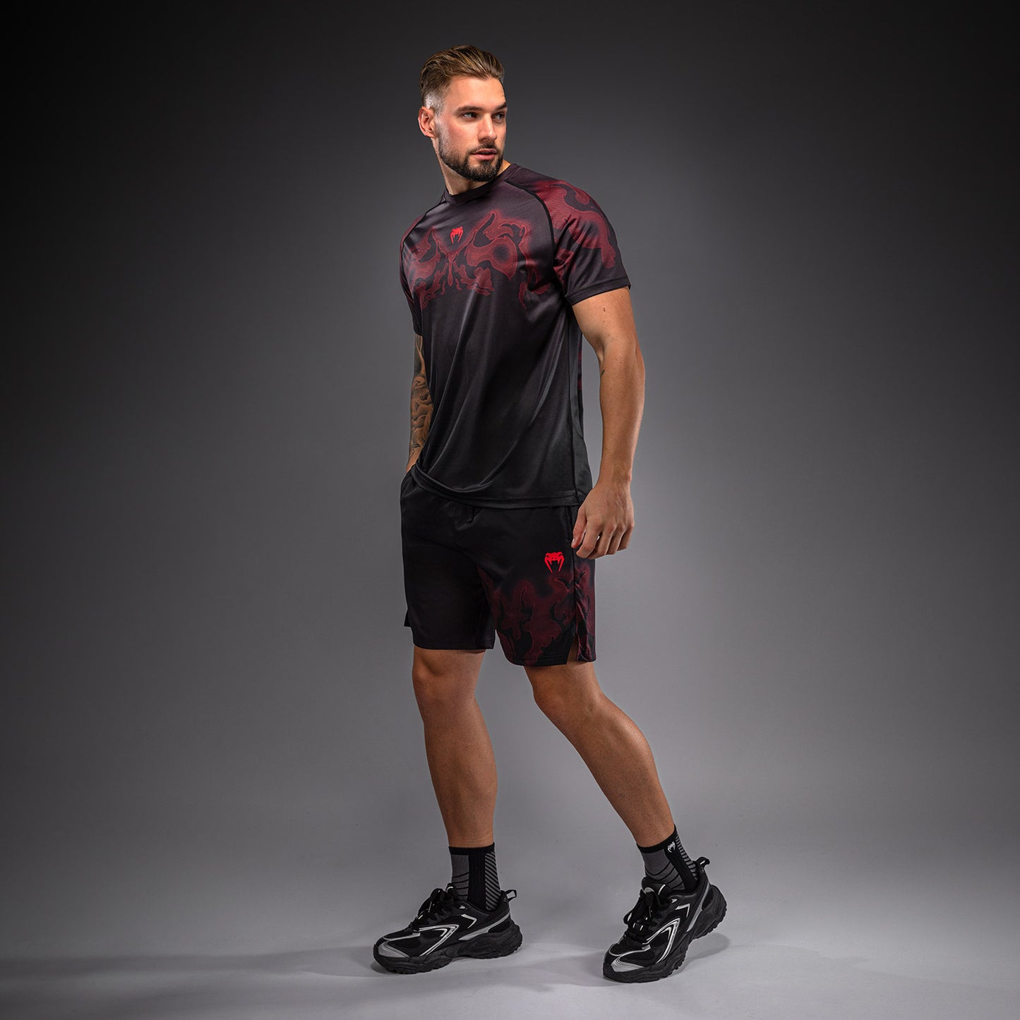 Venum Spectre Dry Tech T恤 – 黑色/红色