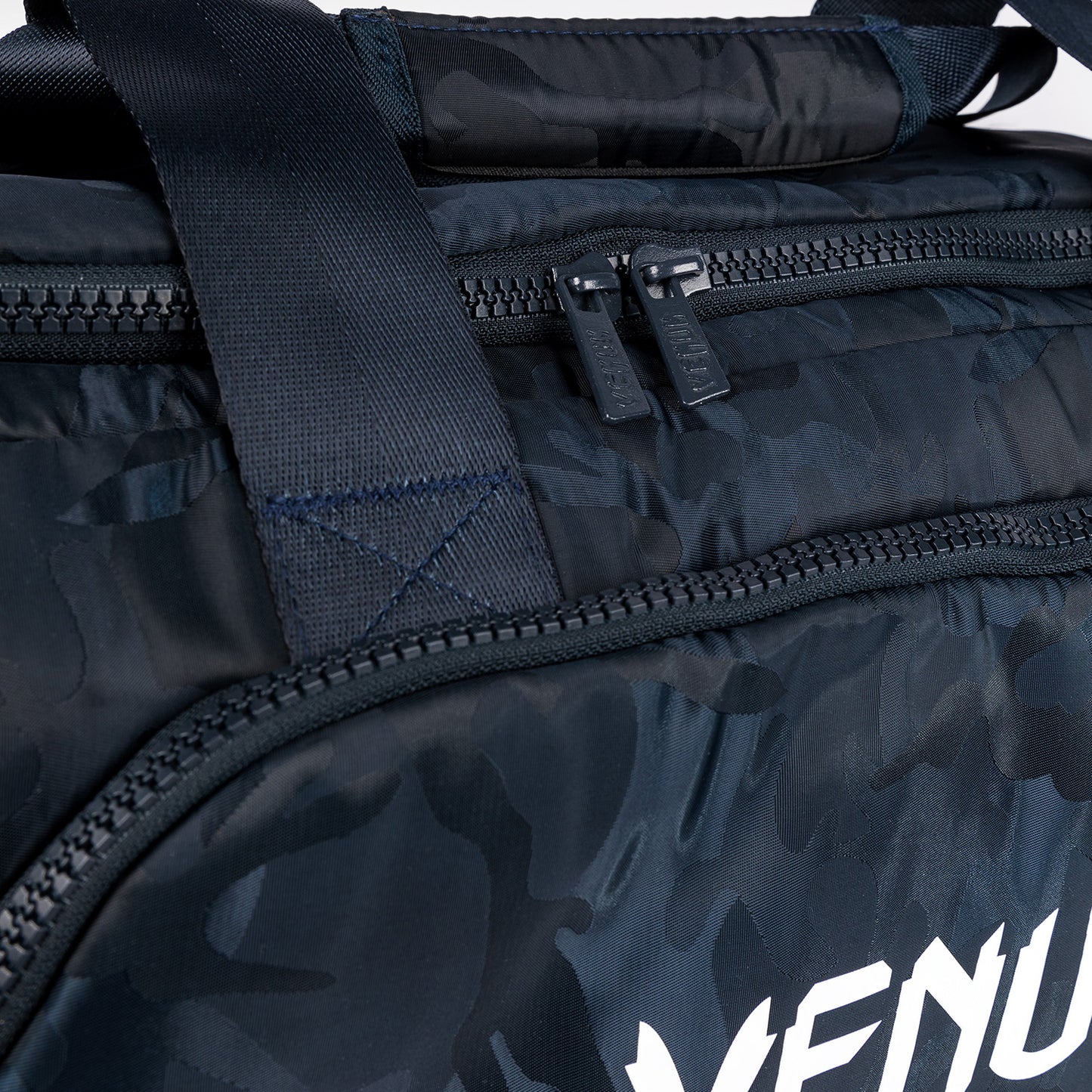 Venum Trainer Lite 运动包（48升）– 迷彩色/蓝色