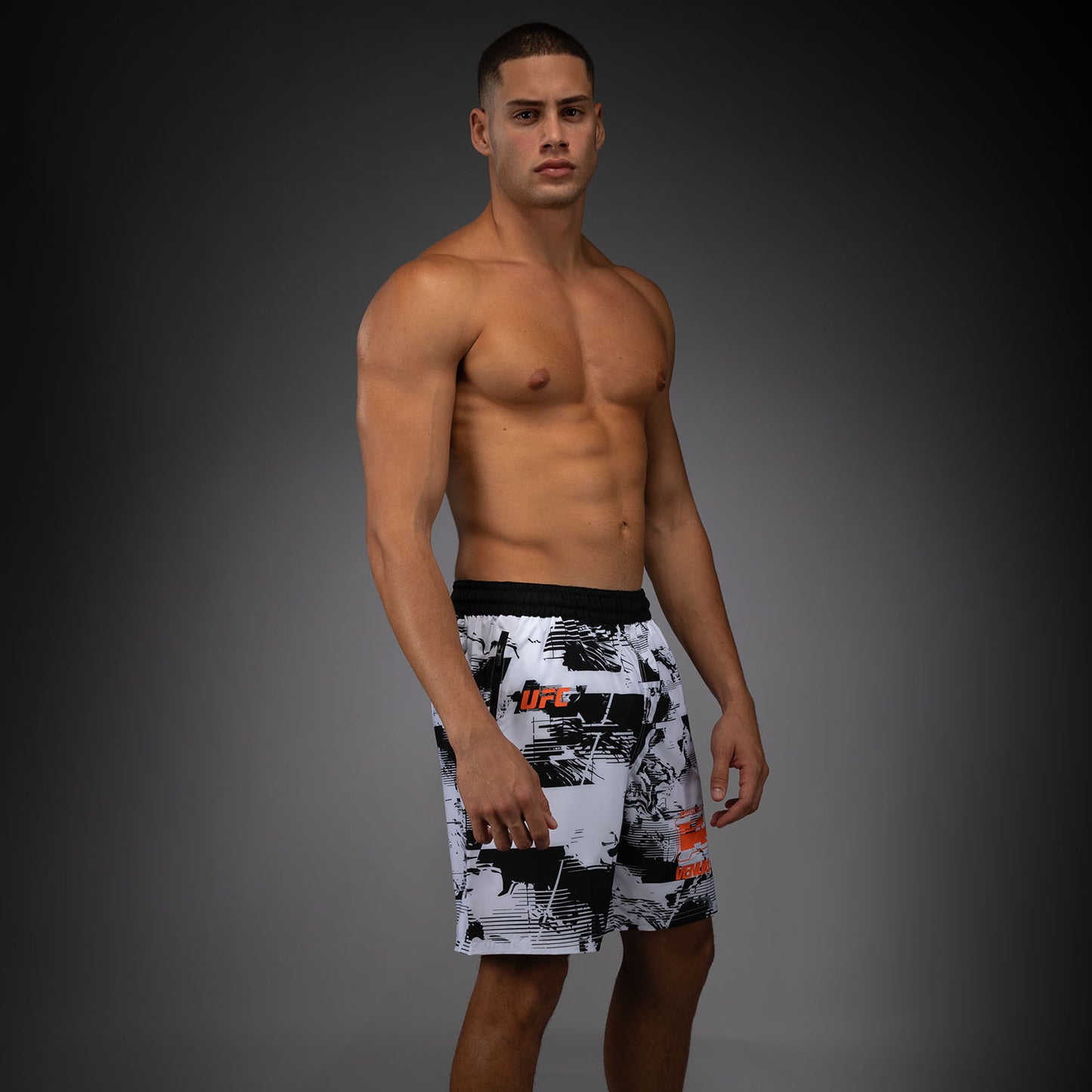 Men’s UFC Zenith by Venum 白色 Authentic格斗周性能短裤