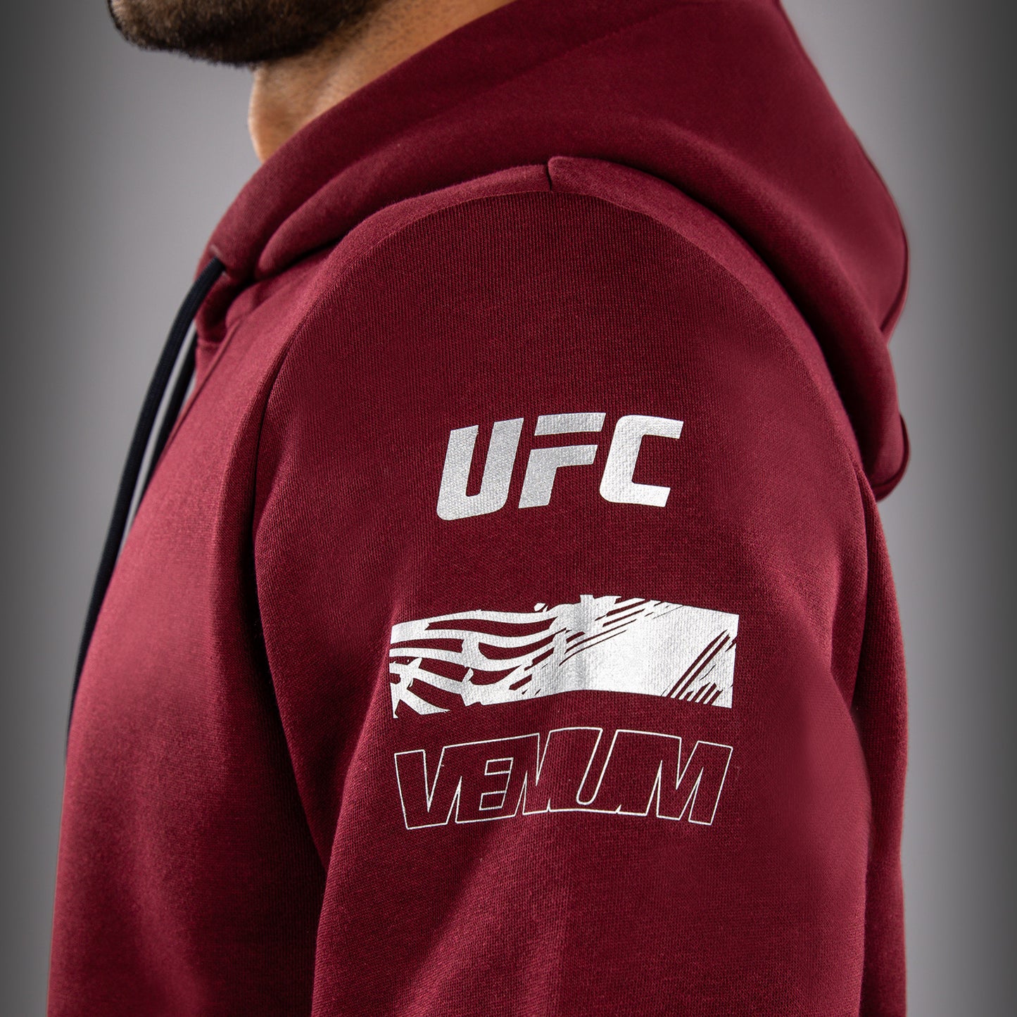 Men's UFC Zenith by Venum 酒红色正品赛周连帽衫