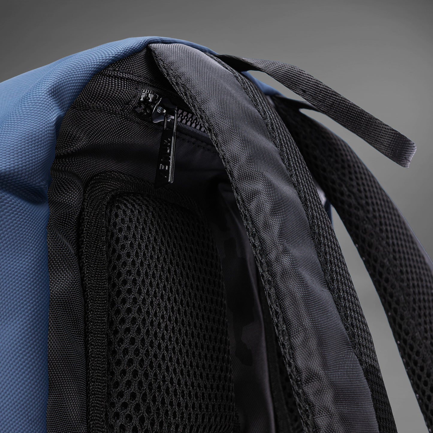 Venum Evo 2 背包 (20-25L) – 黑色/蓝色