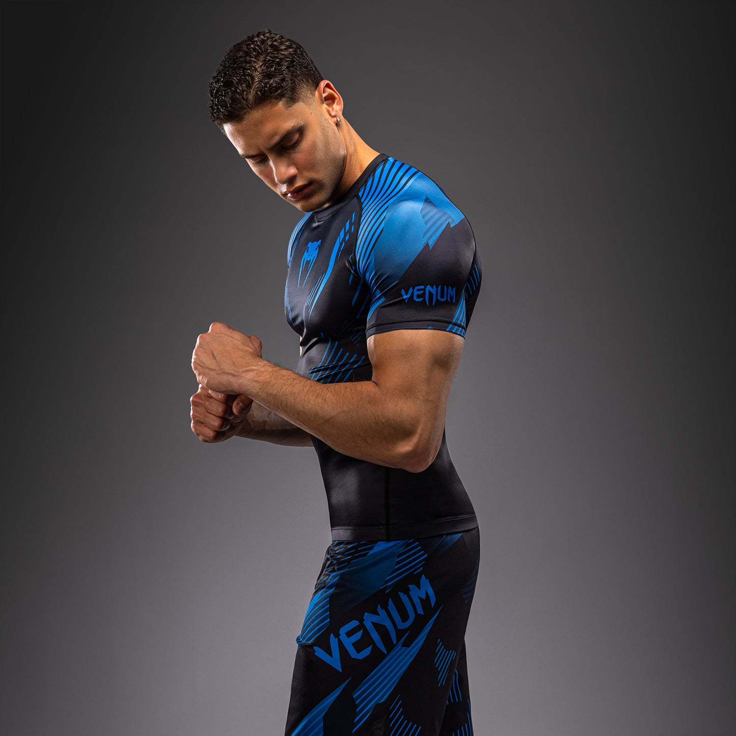 NO-GI 6.0 短袖紧身防磨衣 – 黑色/蓝色