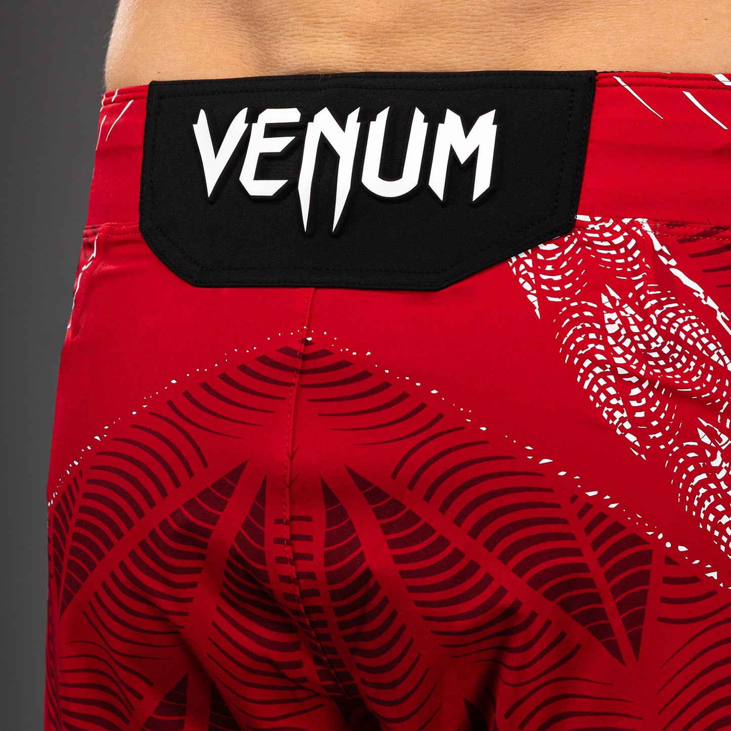 男士UFC Zenith by Venum红色正品比赛夜格斗短裤