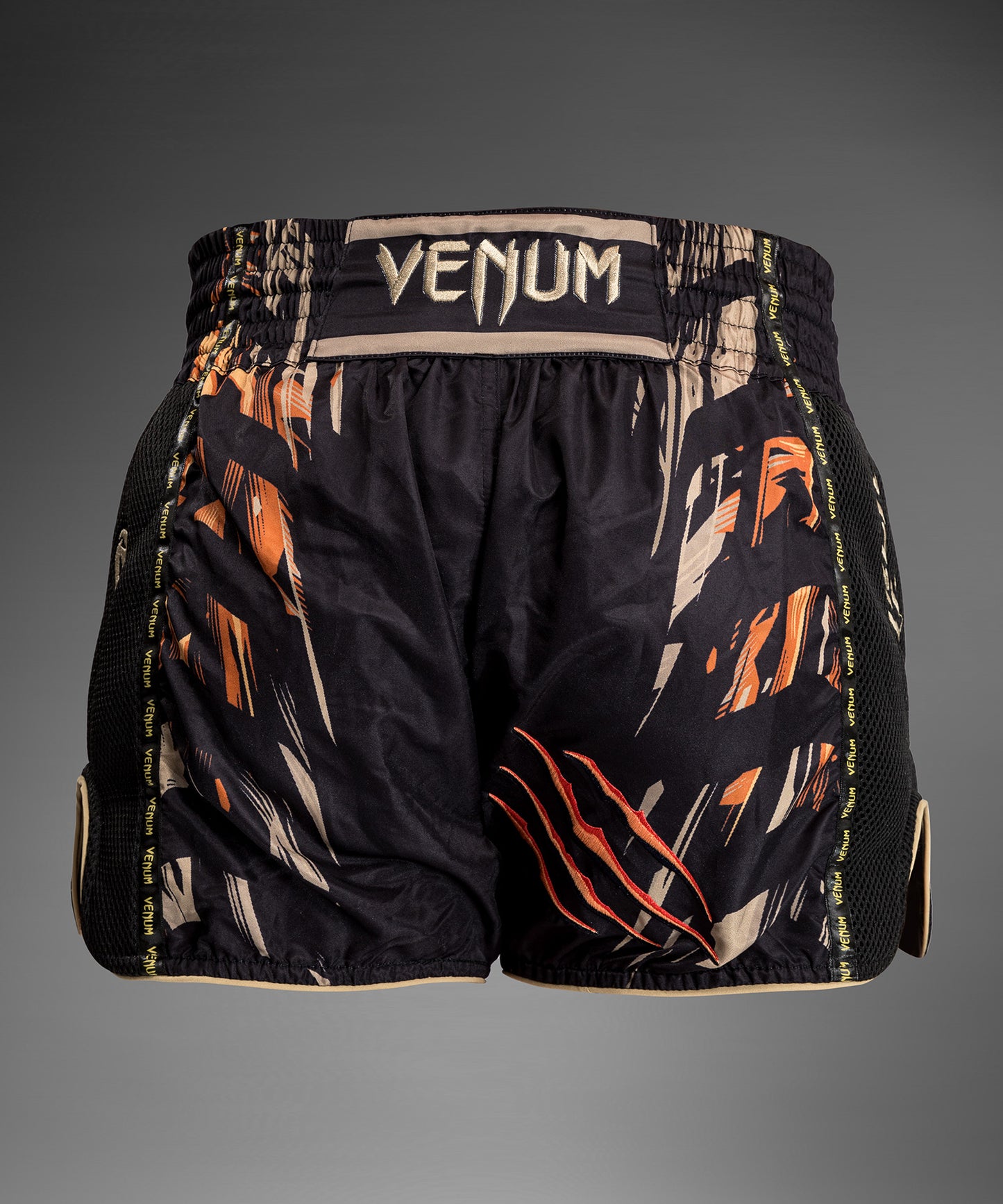 Venum Tiger 泰拳短裤 – 黑色/荧光橙色