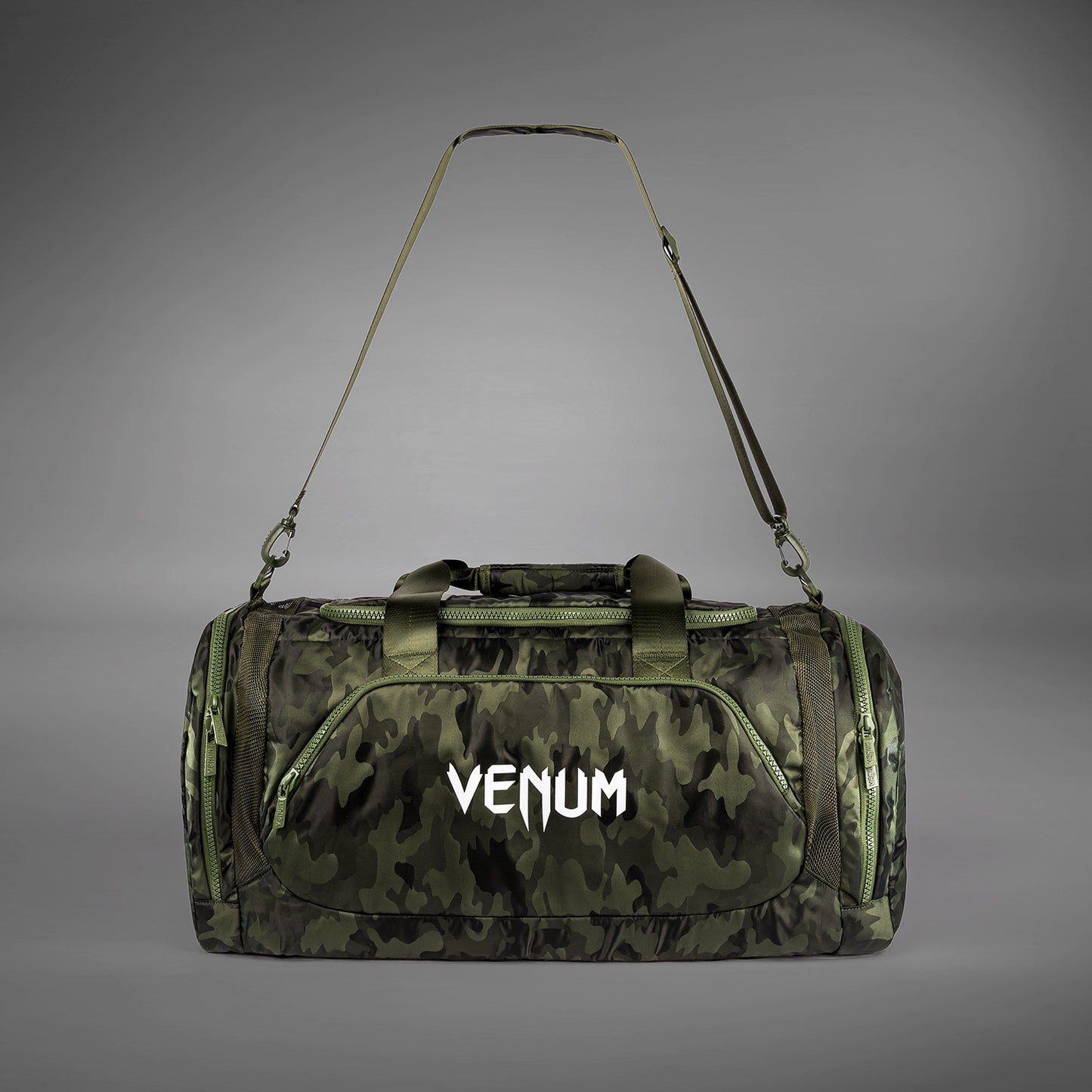 Venum Trainer Lite 运动包（48L）– 卡其色/迷彩色