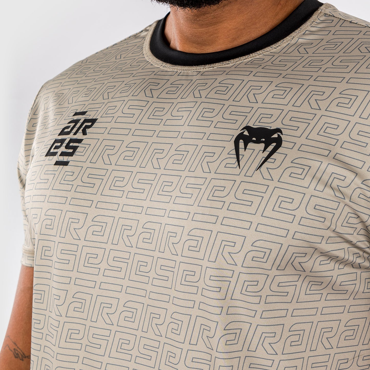 Venum x Ares 2.0 Dry Tech T恤 – 沙色