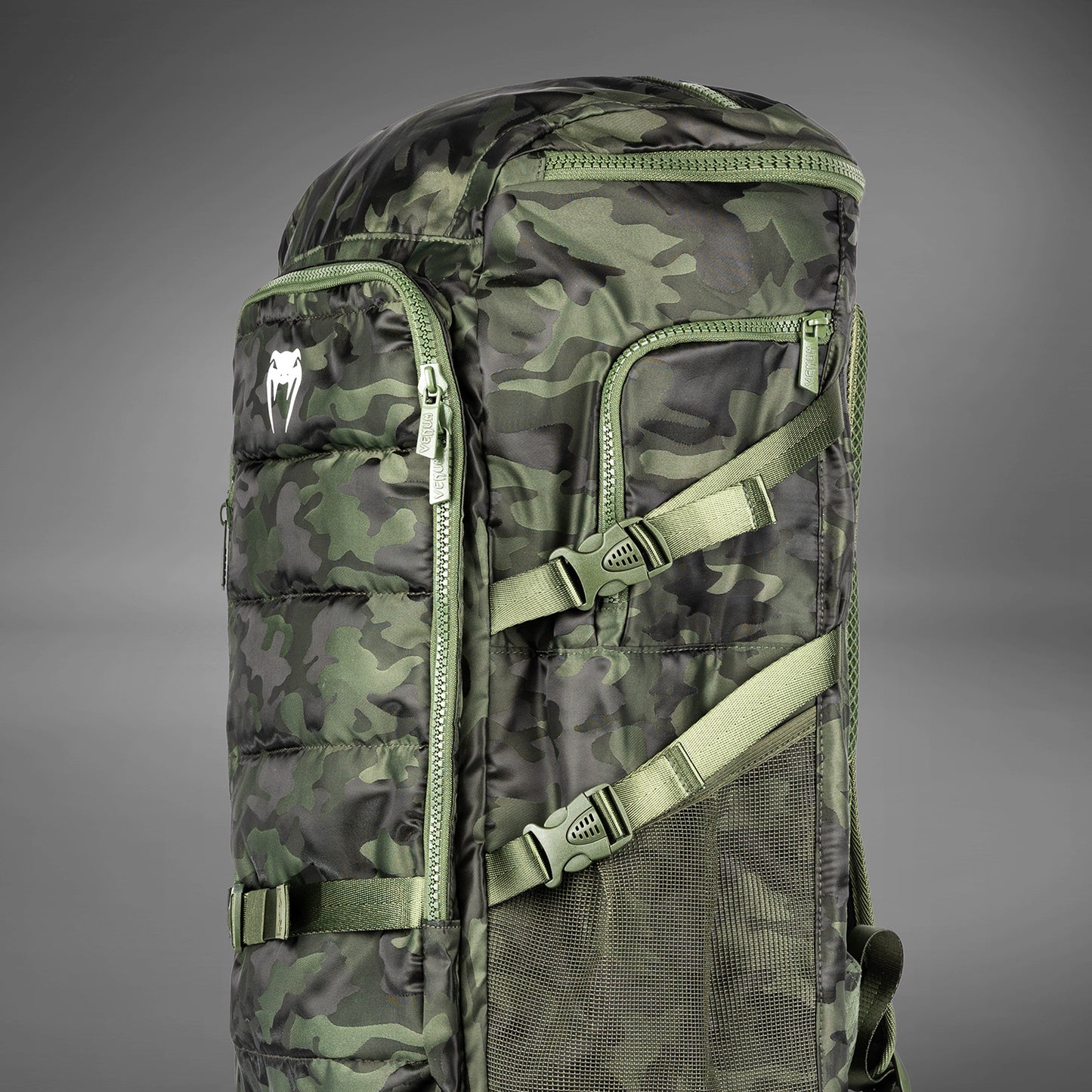 Venum Challenger Xtrem 背包 (50-63L) – 卡其色/迷彩色