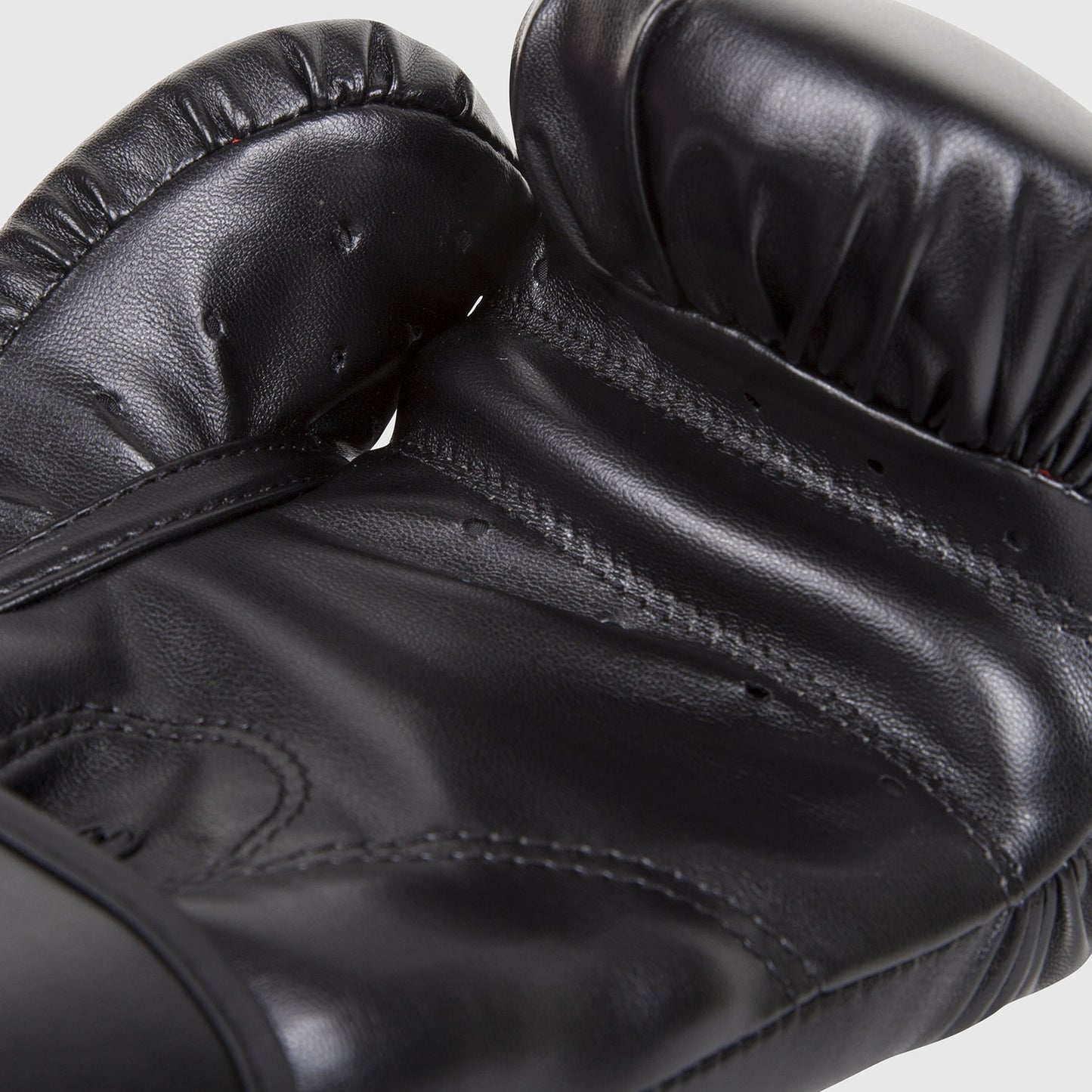 Venum Contender 拳击手套