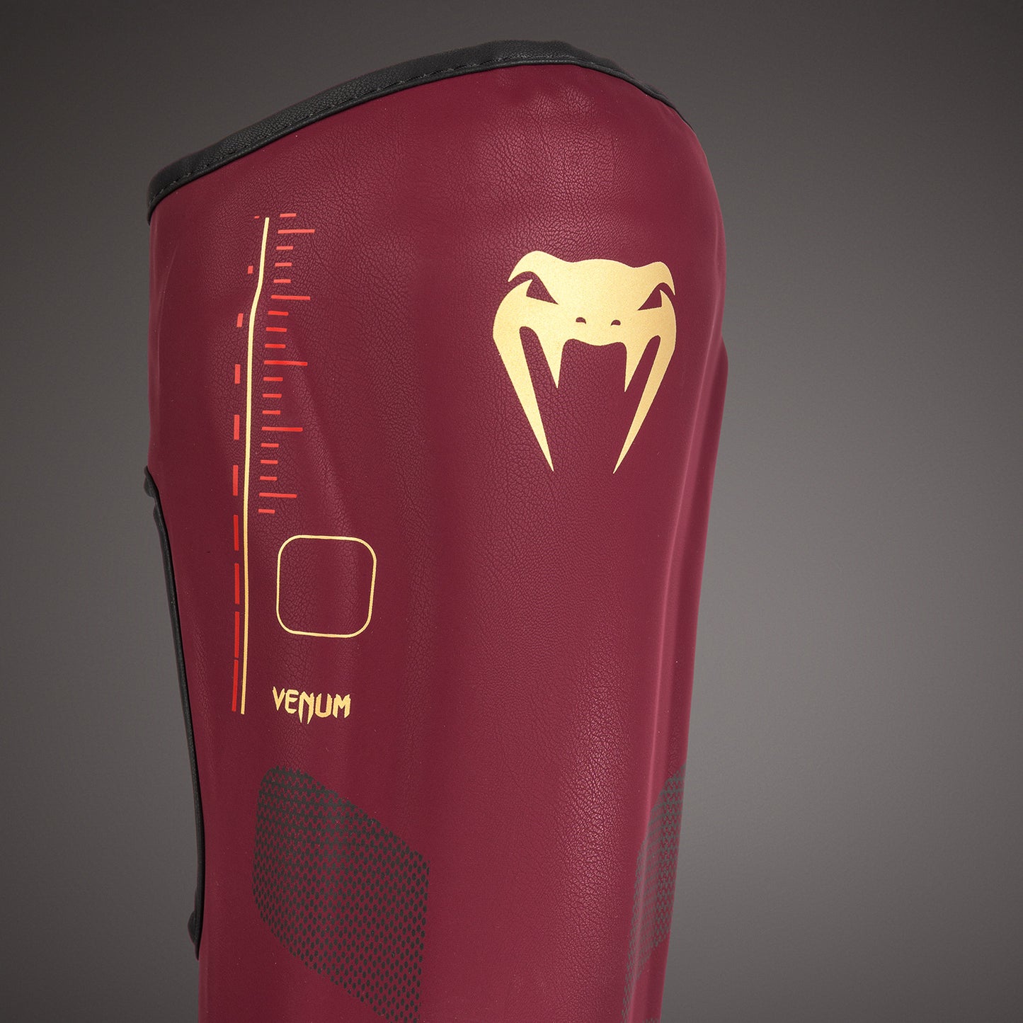 Venum Tactical XT 护胫 – 黑色/酒红色/金色