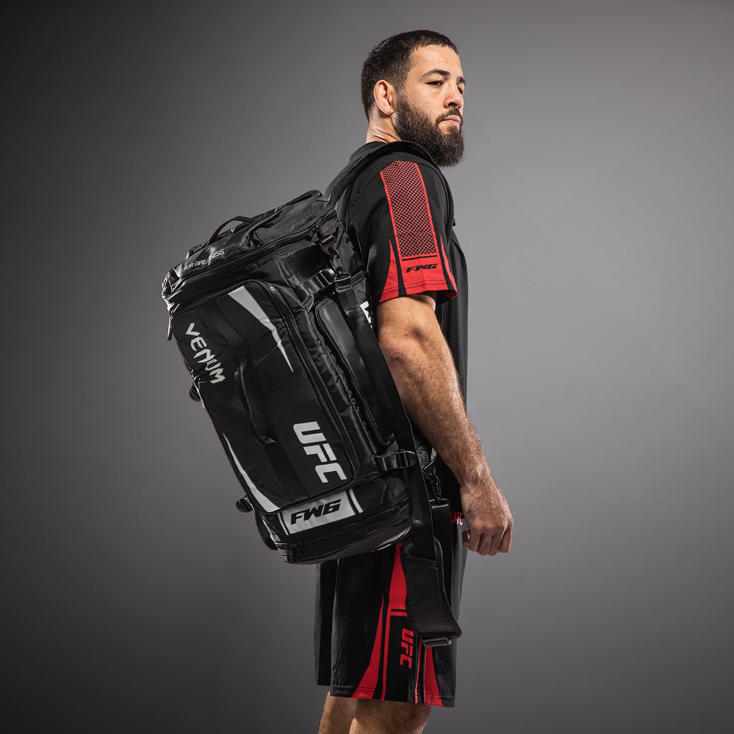UFC Unity by Venum Authentic Fight Week 装备包 – 黑色/白色