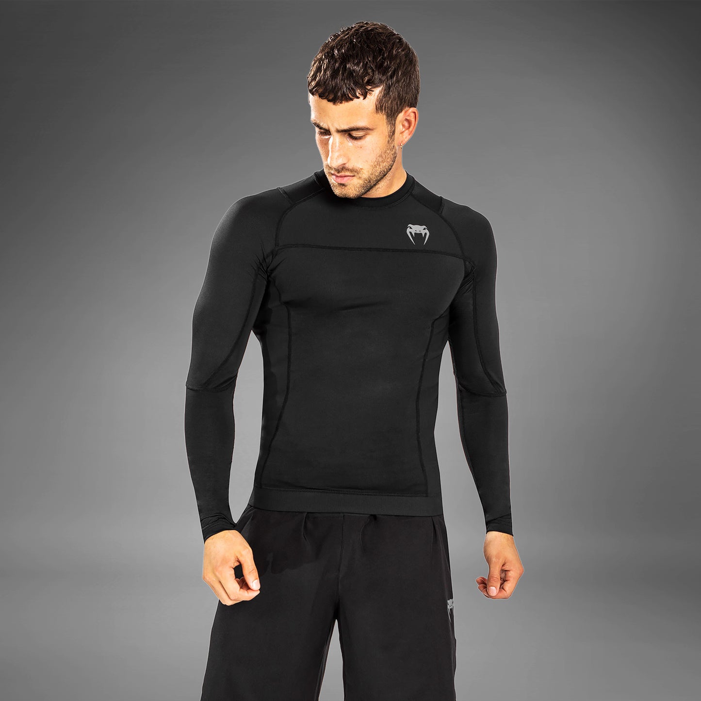 Venum G-Fit Air 紧身防磨衣长袖 – 黑色