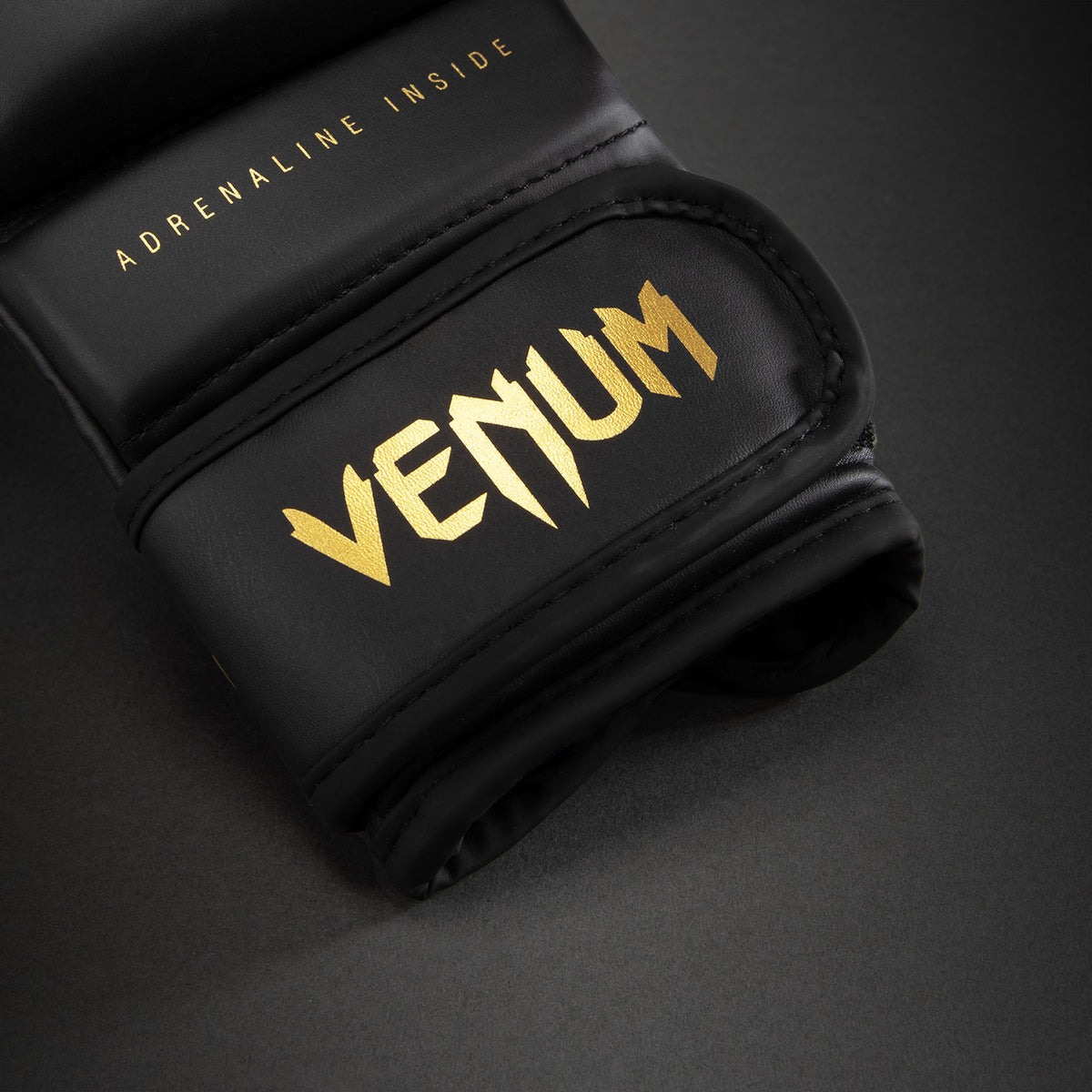 Venum Contender 1.5 对练手套 - 黑色/金色