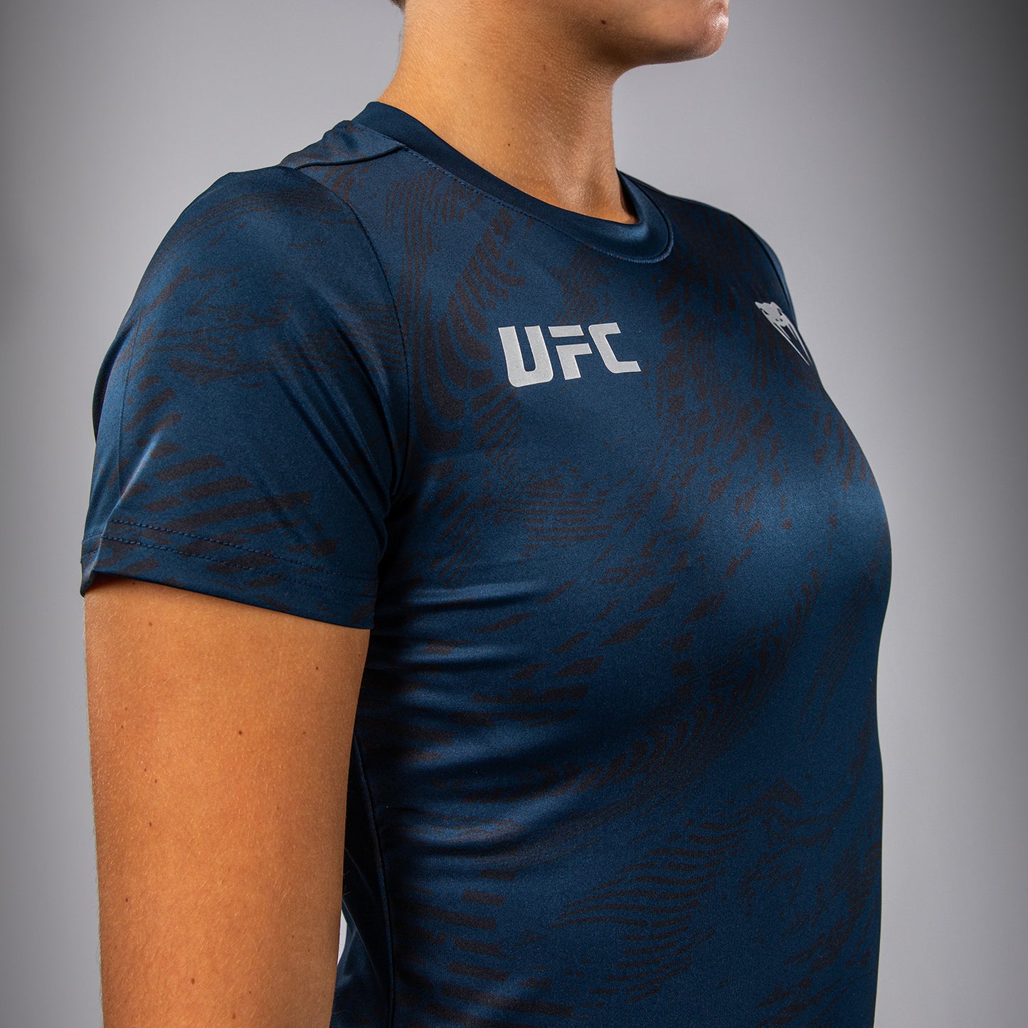 UFC Fusion by Venum Fight Week 女士 Dry Tech T恤 – 海洋蓝
