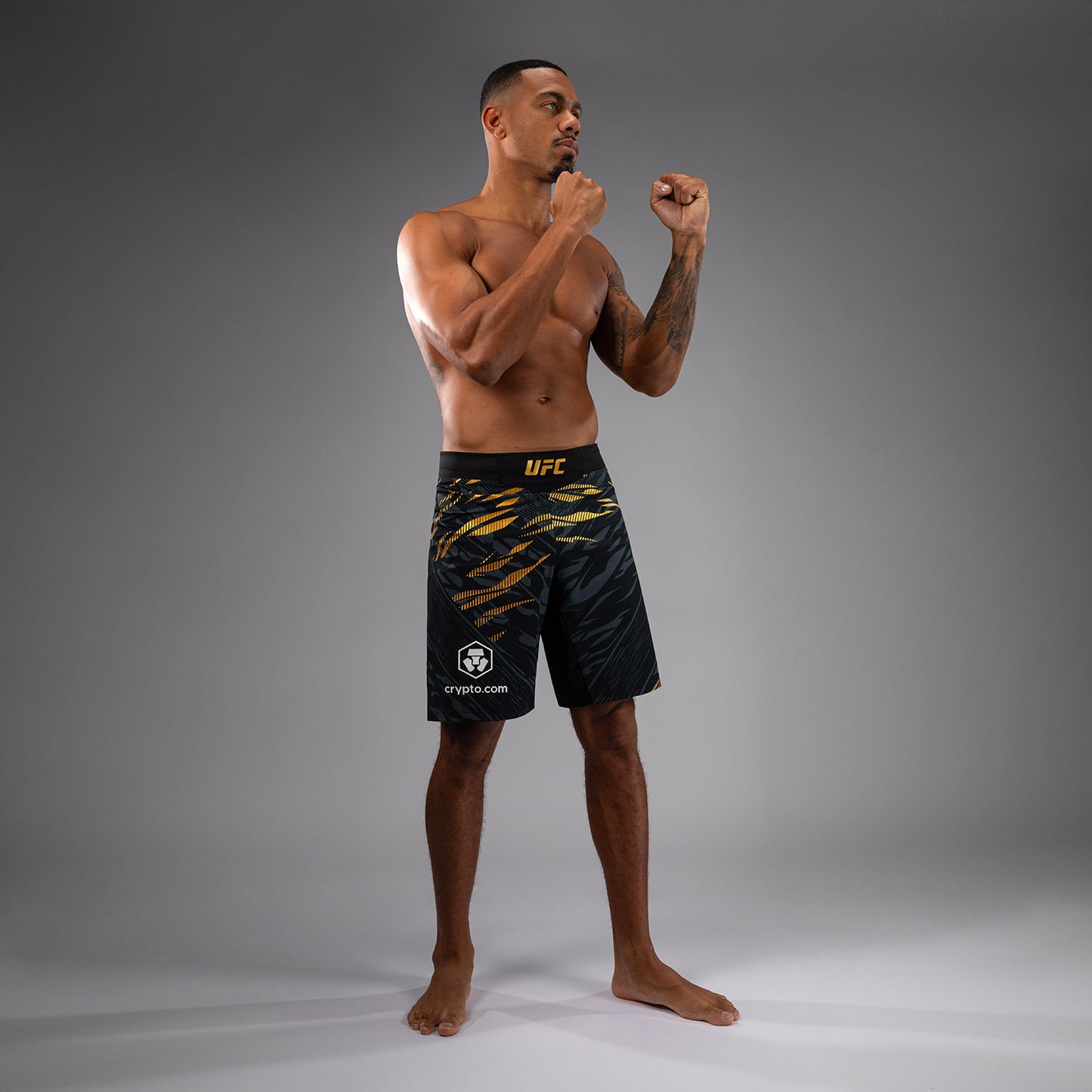 UFC Fusion by Venum Authentic Fight Night 男士格斗短裤 – 长款 – Champion