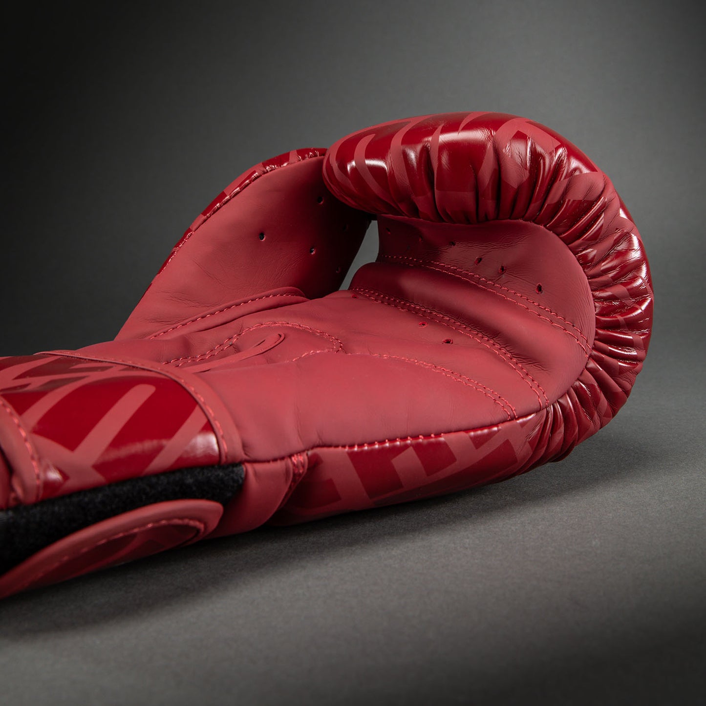 Venum Contender 1.5XT 拳击手套 – 亮酒红