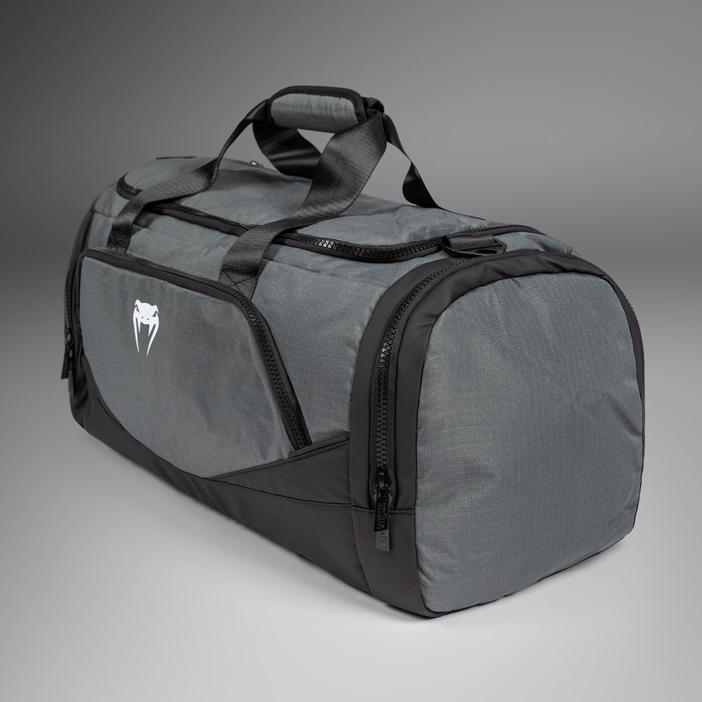 Venum Evo 2 XTrem Ripstop 运动包（55-63升）–风暴灰